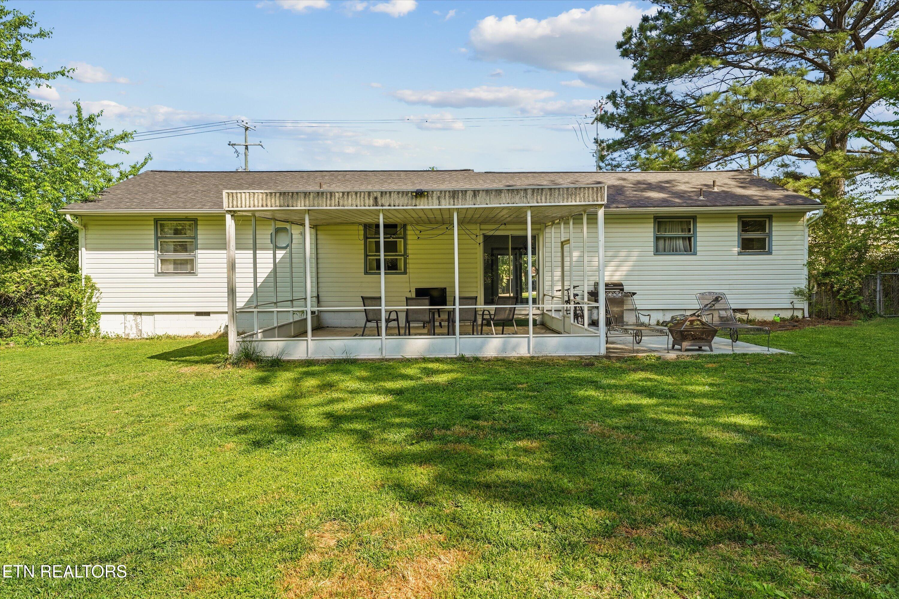 3322 Cunningham Road Knoxville TN 37918