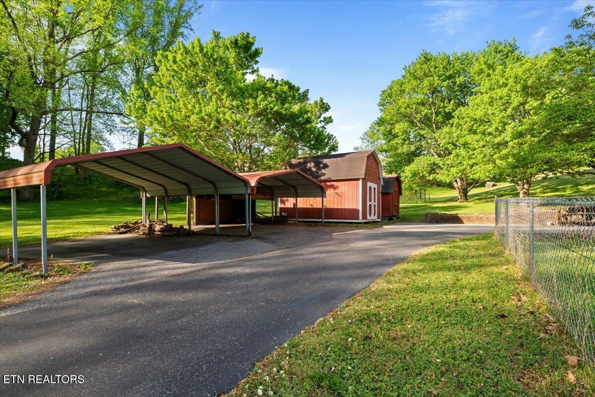 176 Michael Lane Jacksboro TN 37757