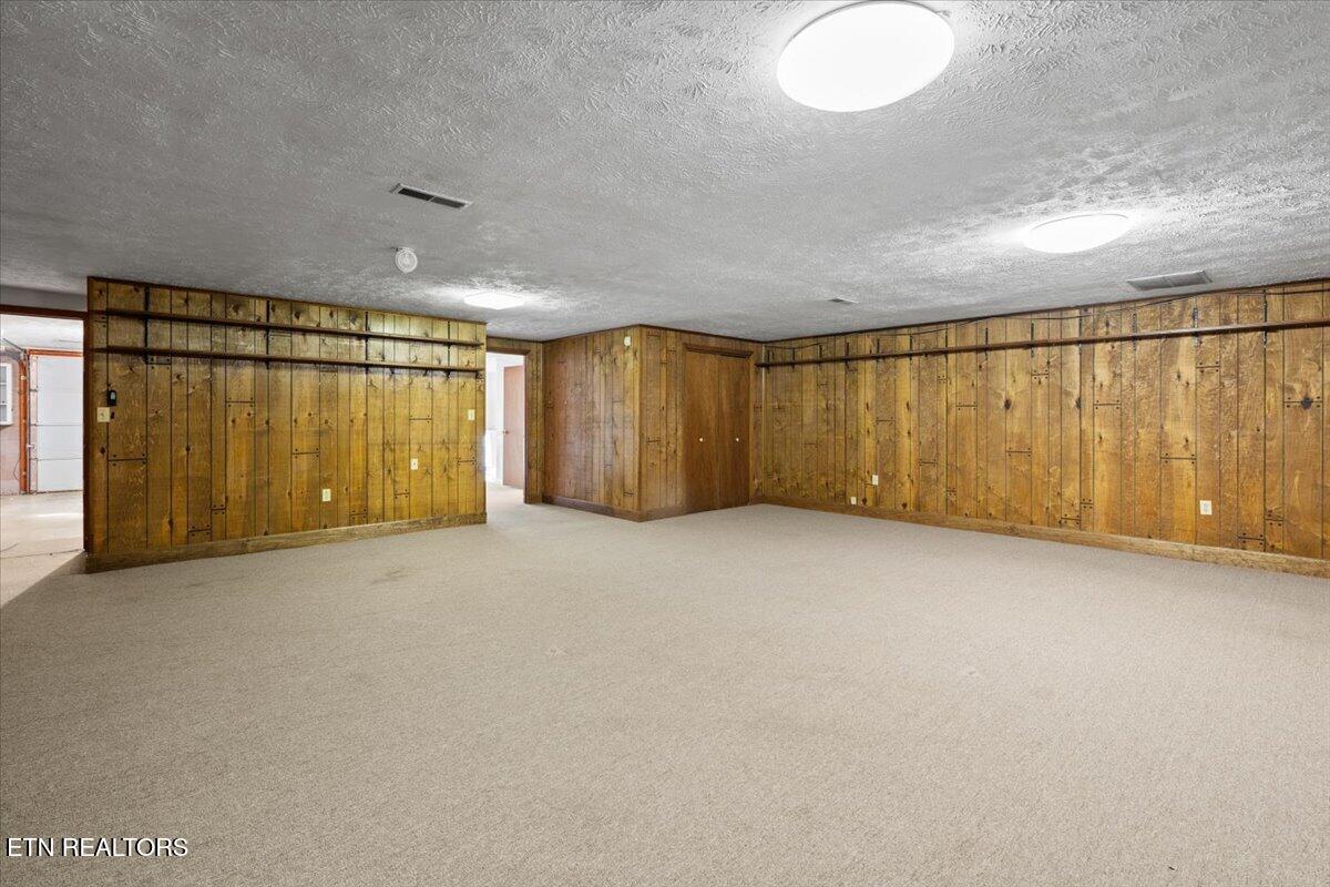 176 Michael Lane Jacksboro TN 37757
