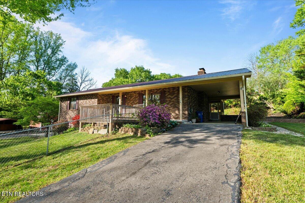 176 Michael Lane Jacksboro TN 37757