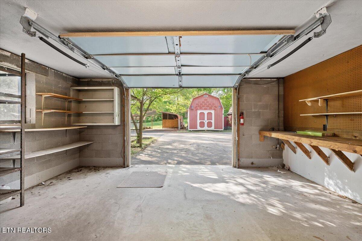 176 Michael Lane Jacksboro TN 37757