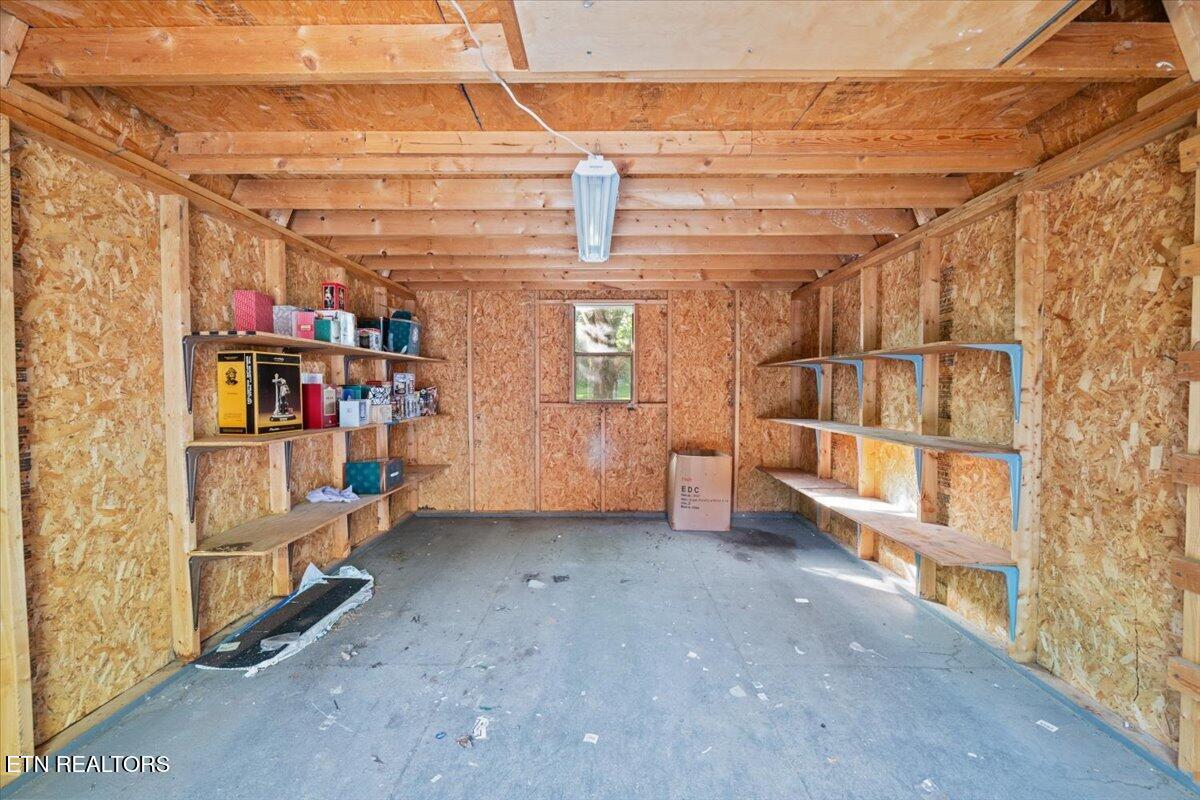 176 Michael Lane Jacksboro TN 37757
