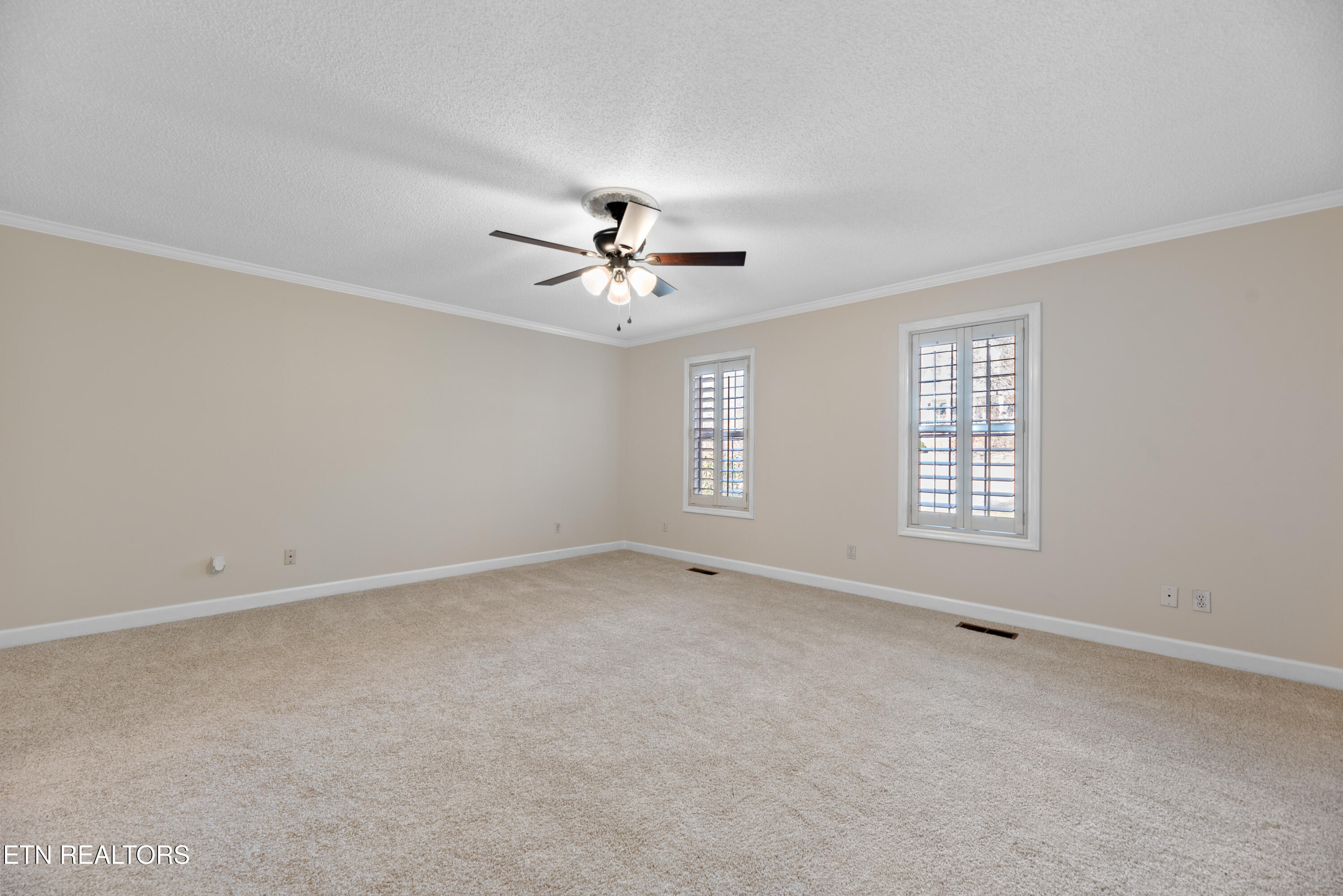 1244 River Oaks Drive Kingston TN 37763