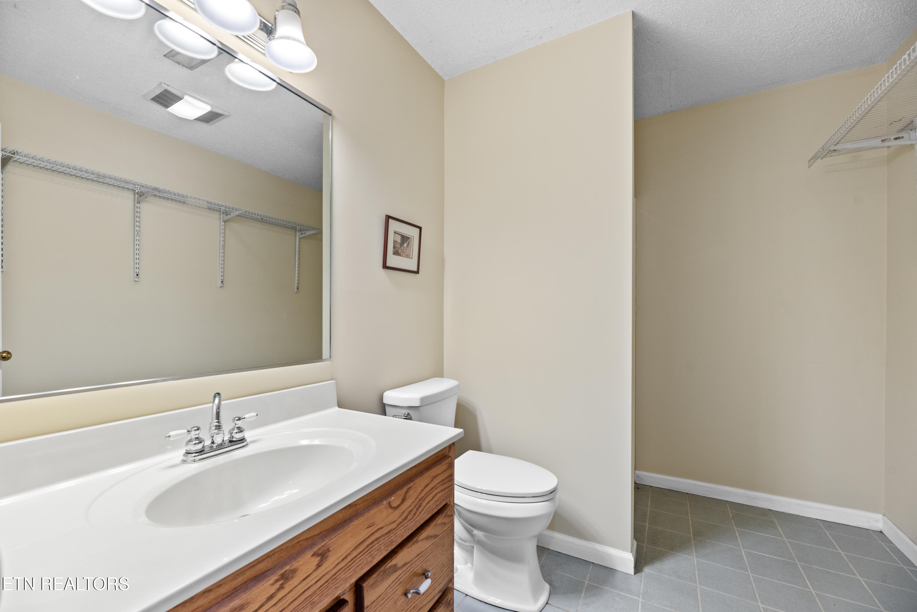 1244 River Oaks Drive Kingston TN 37763