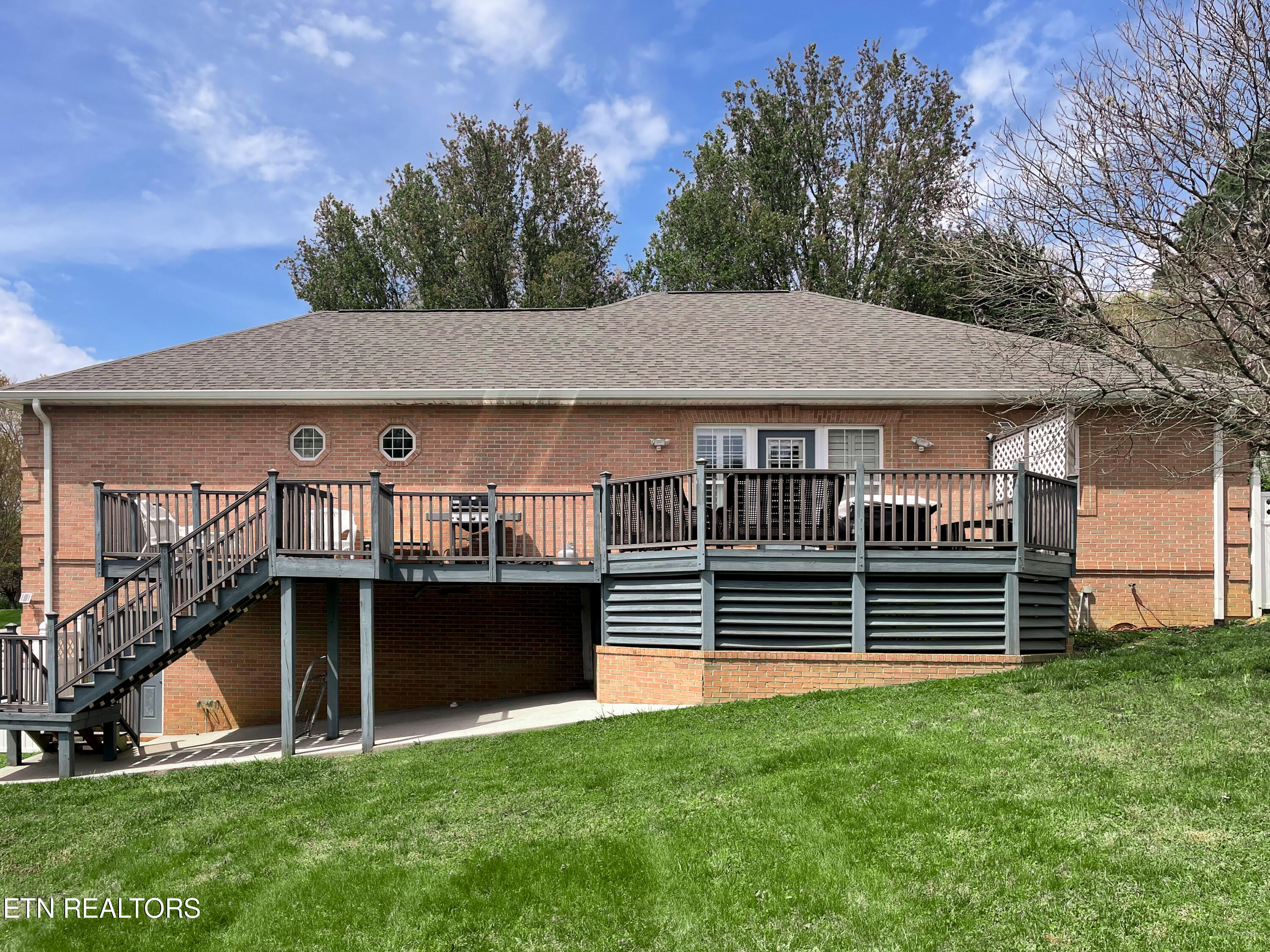 1244 River Oaks Drive Kingston TN 37763