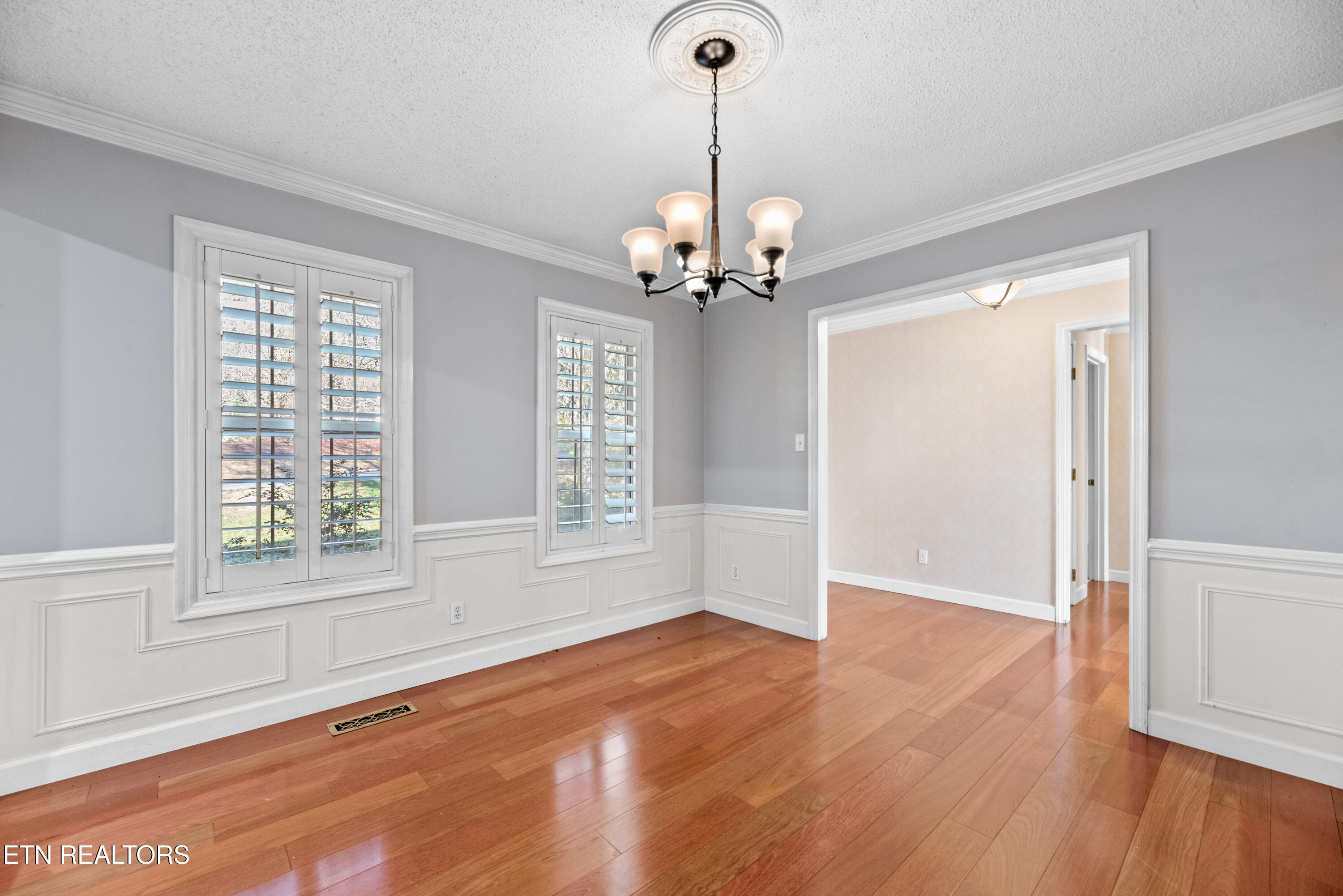 1244 River Oaks Drive Kingston TN 37763