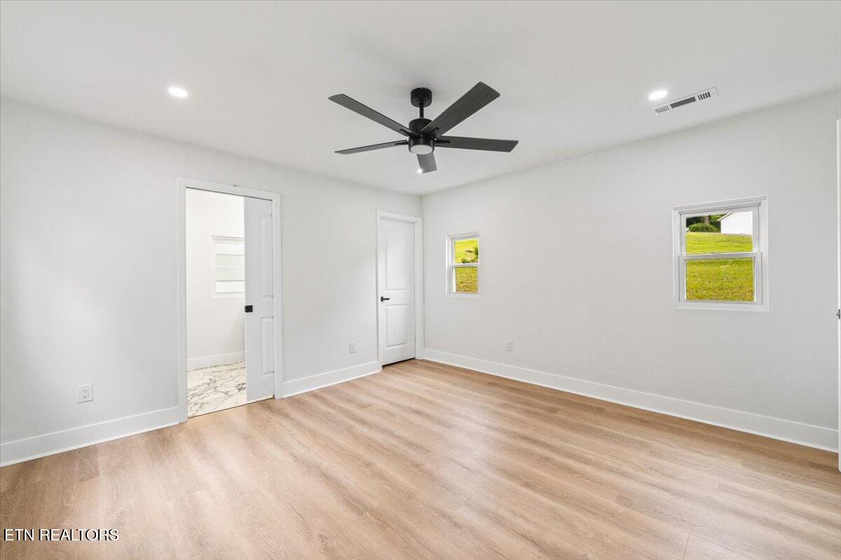 219 Reba Avenue Harriman TN 37748