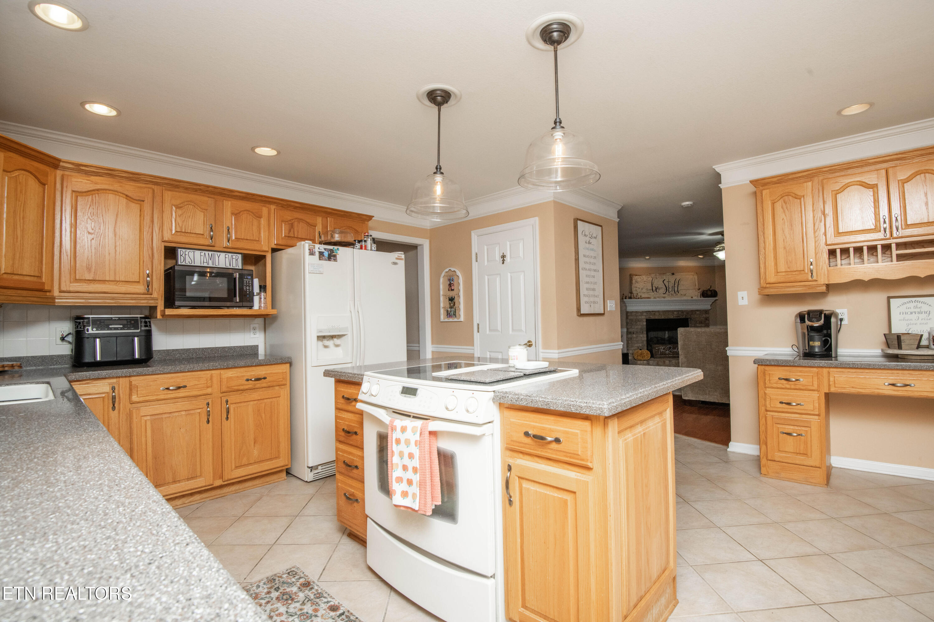 3315 Whispering Oaks Drive Knoxville TN 37938