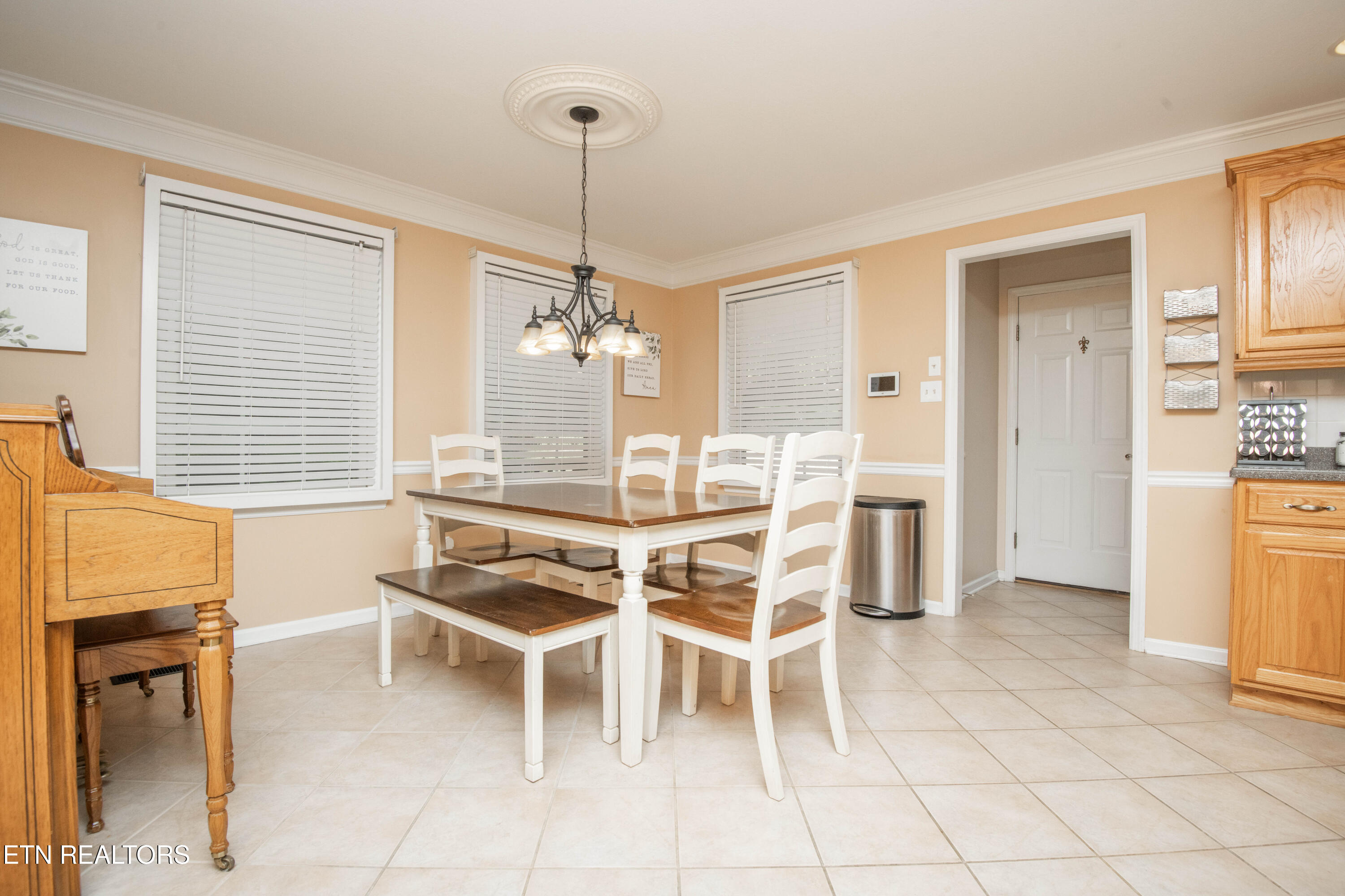 3315 Whispering Oaks Drive Knoxville TN 37938