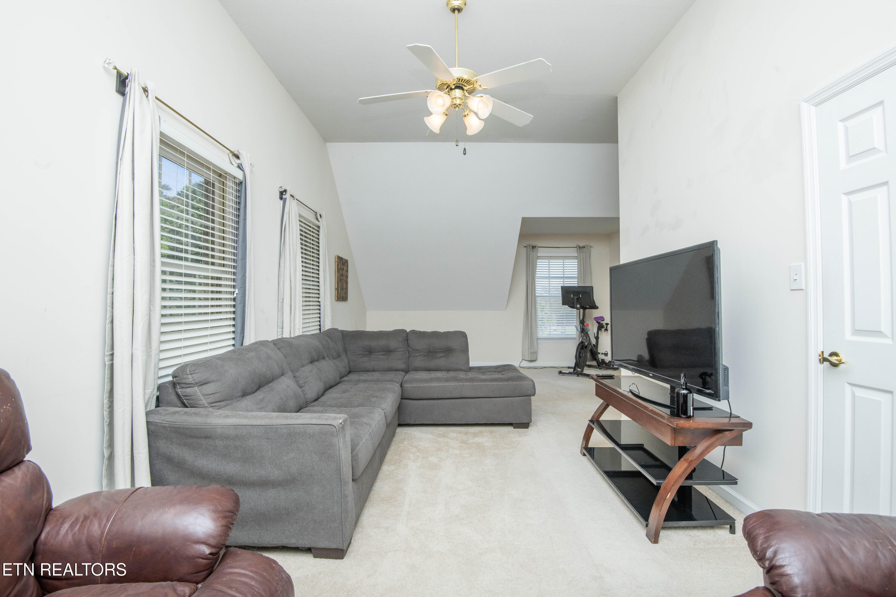 3315 Whispering Oaks Drive Knoxville TN 37938