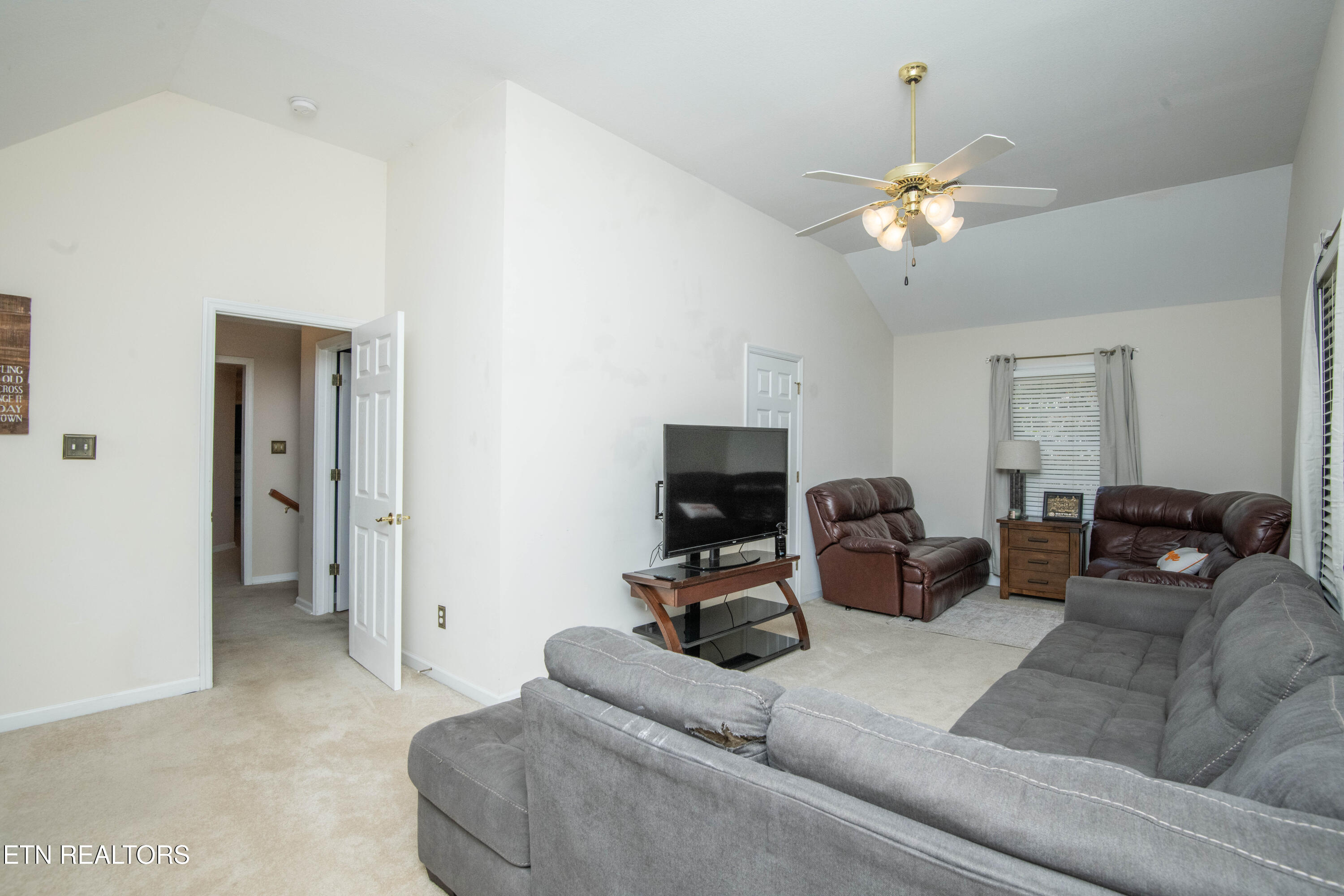 3315 Whispering Oaks Drive Knoxville TN 37938