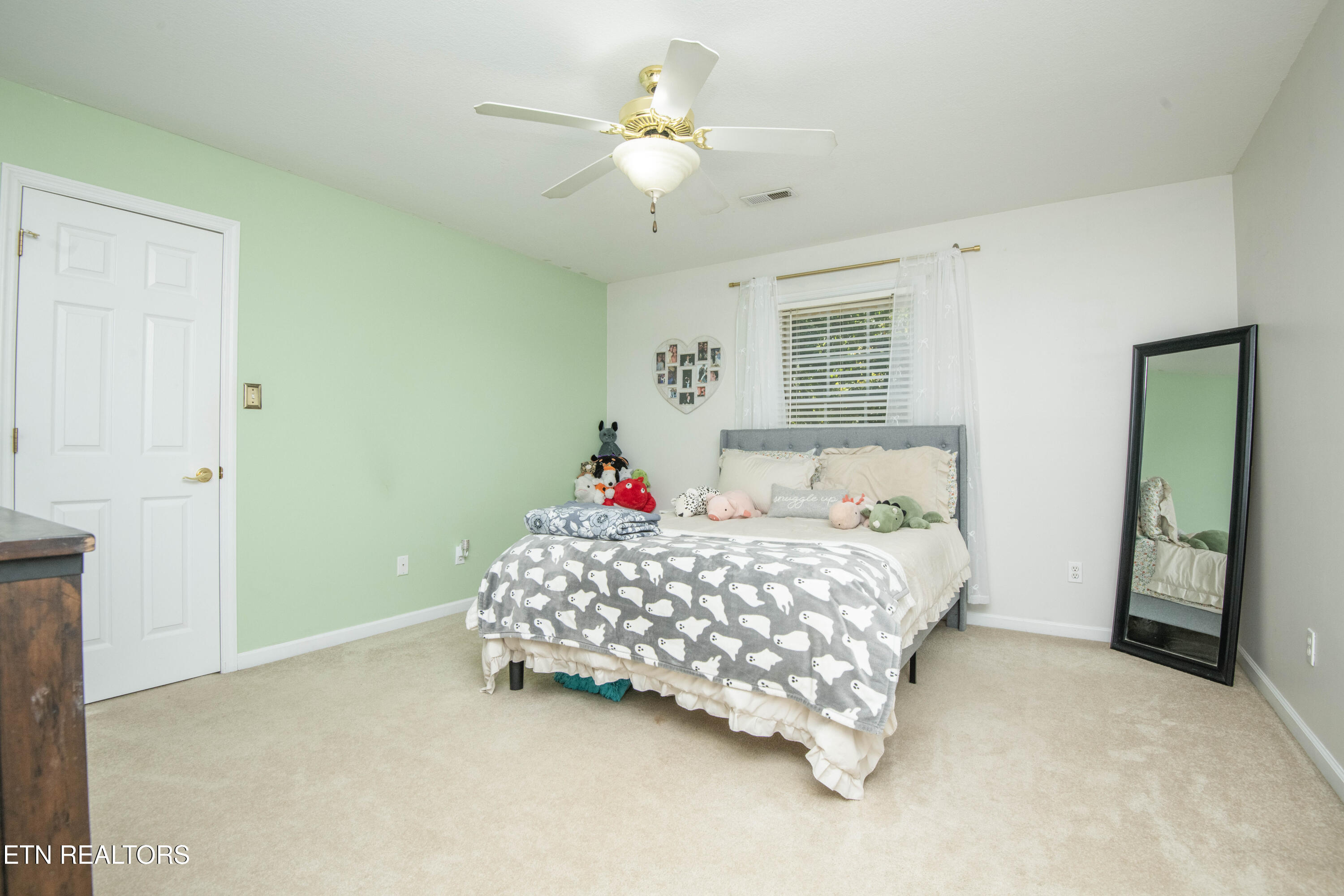3315 Whispering Oaks Drive Knoxville TN 37938