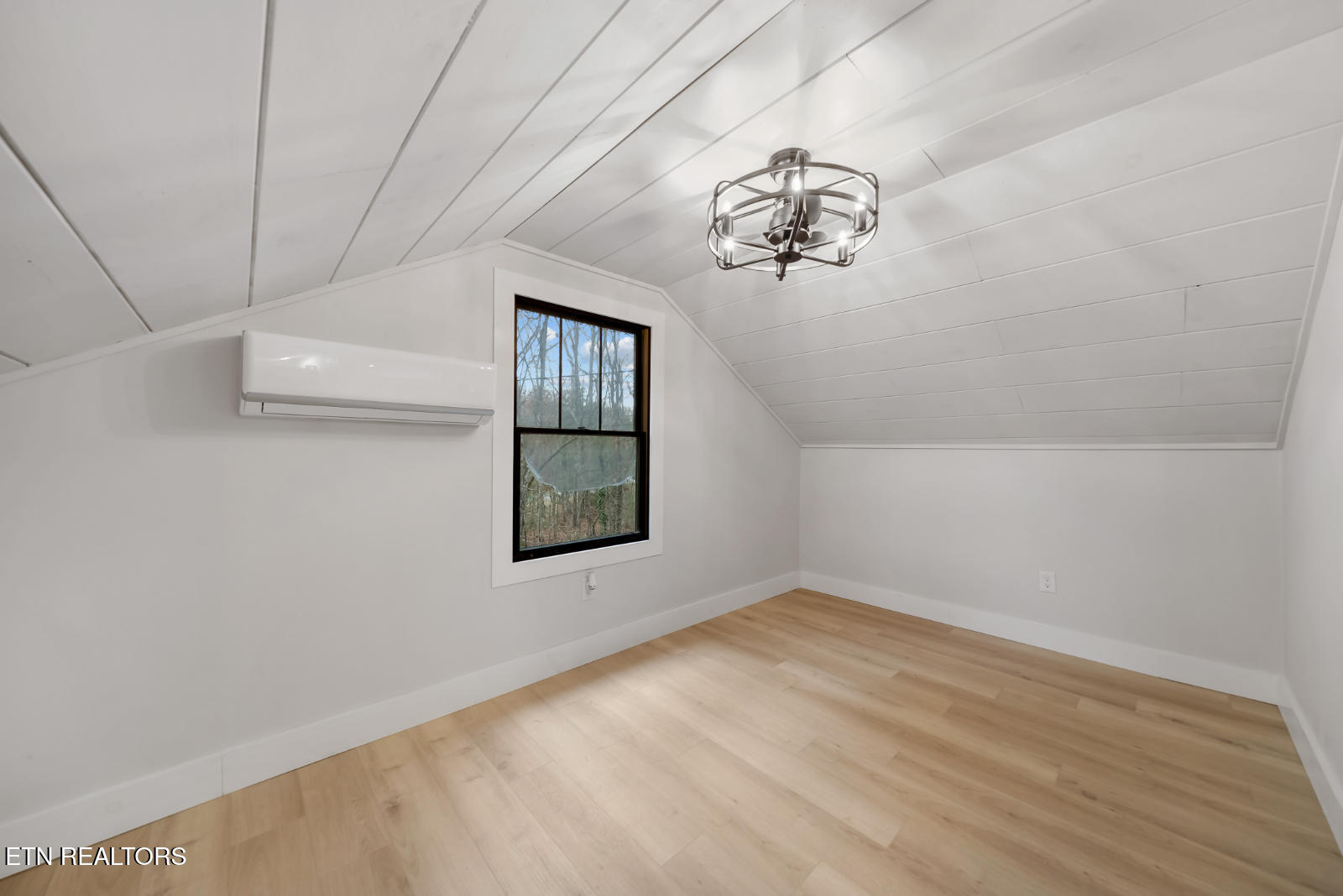 1008 Natchez Crossville TN 38572