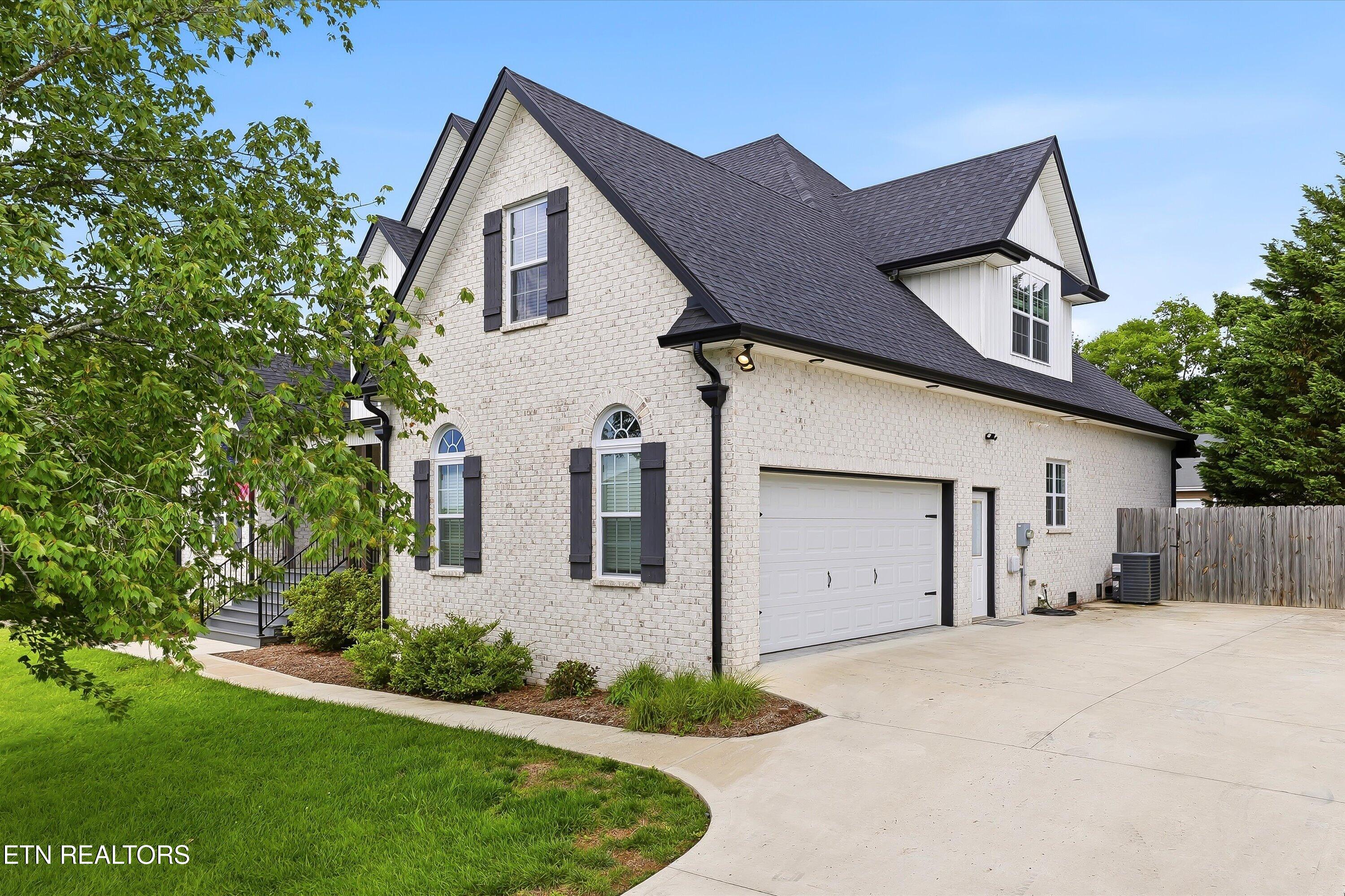 3806 Admirality Lane Knoxville TN 37920