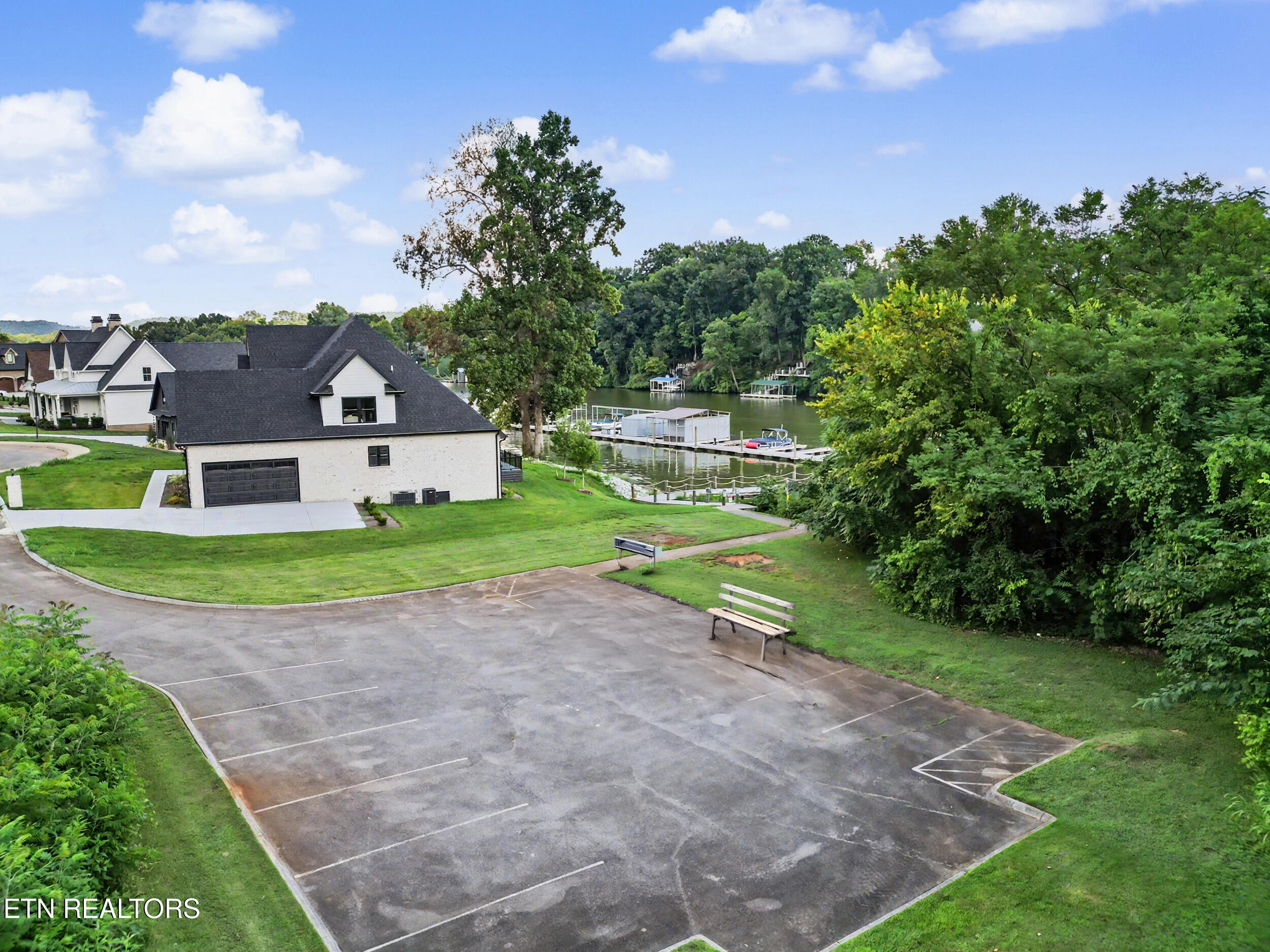 3806 Admirality Lane Knoxville TN 37920