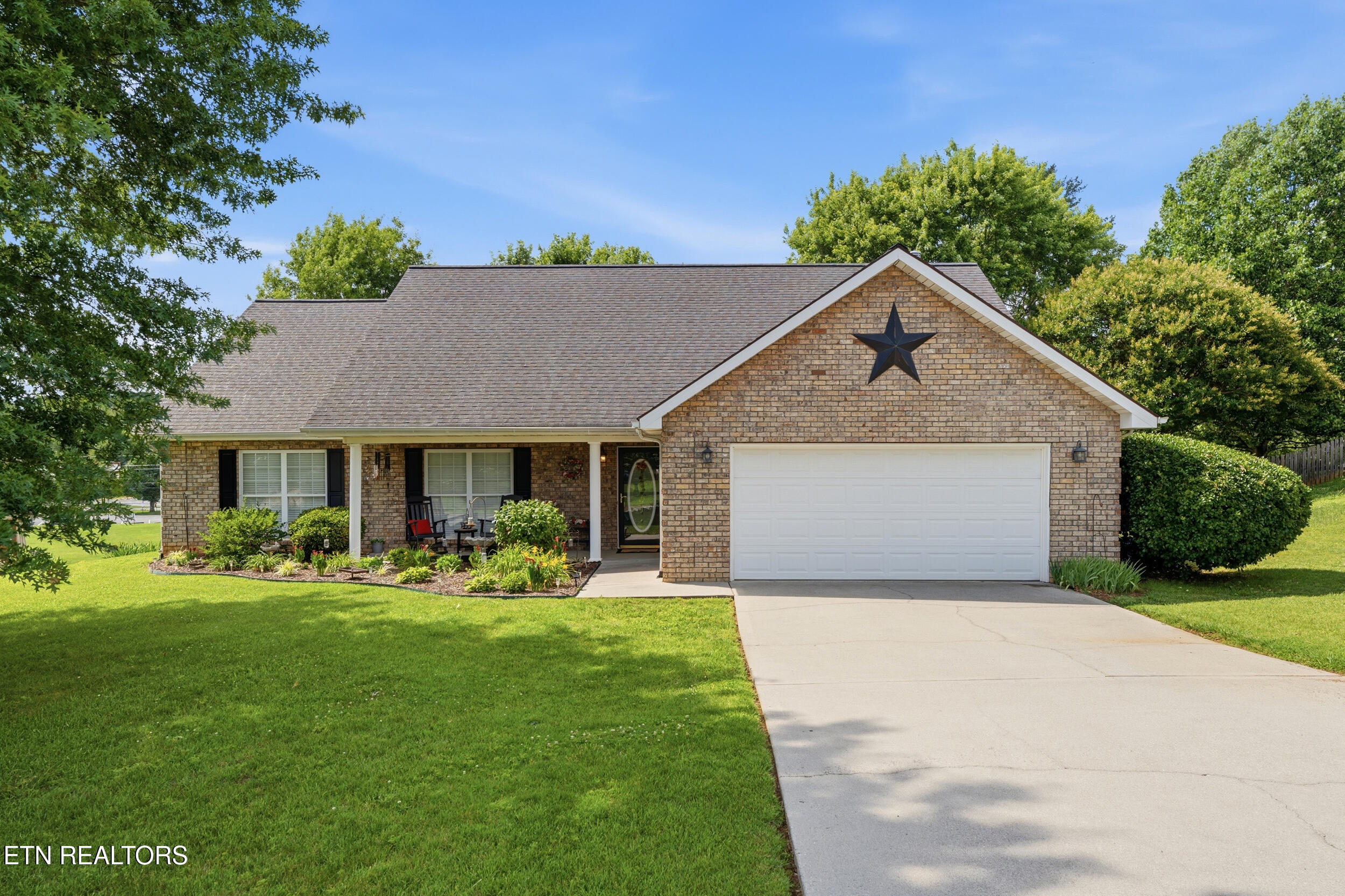 241 Edinburgh Drive Lenoir City TN 37771