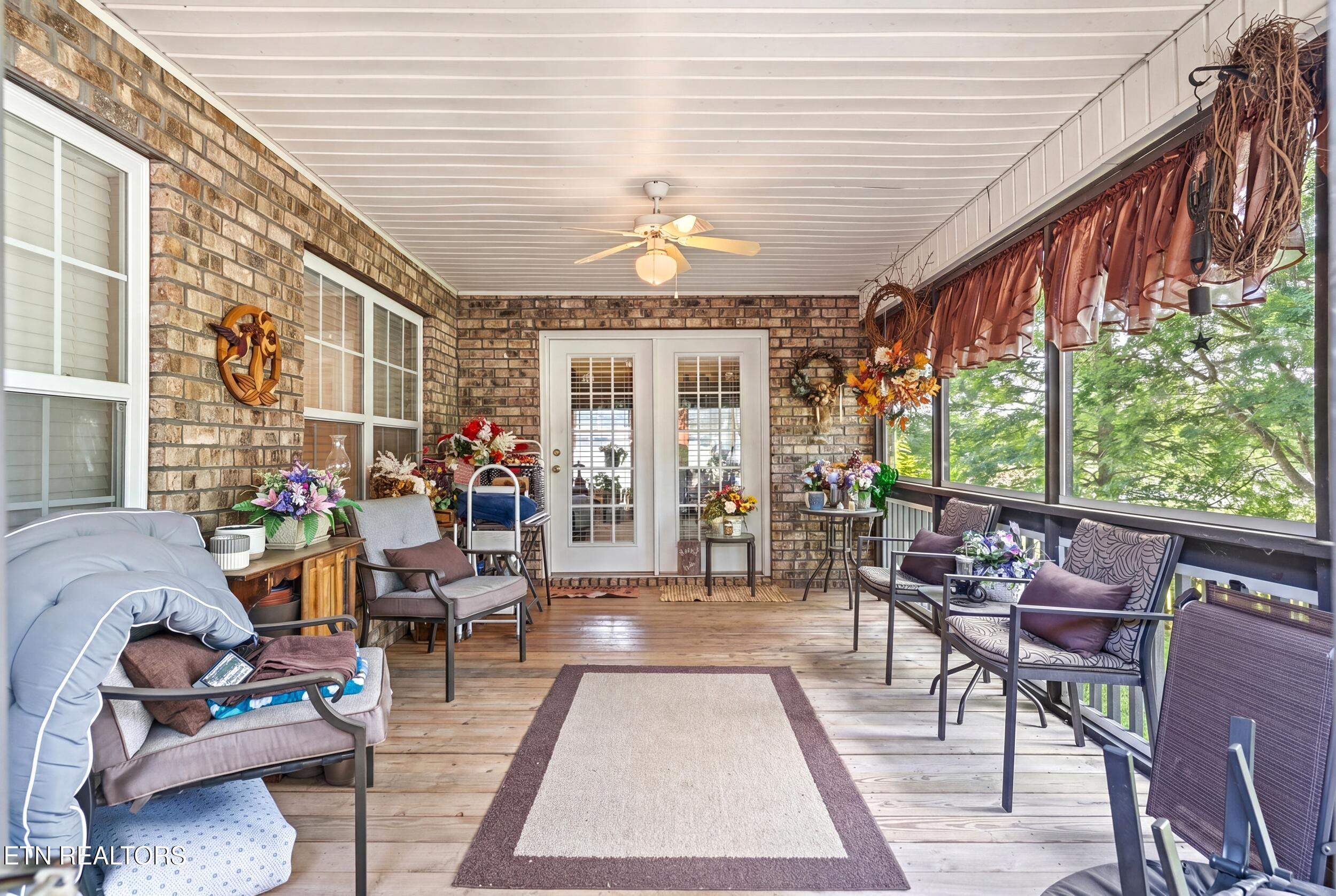 241 Edinburgh Drive Lenoir City TN 37771