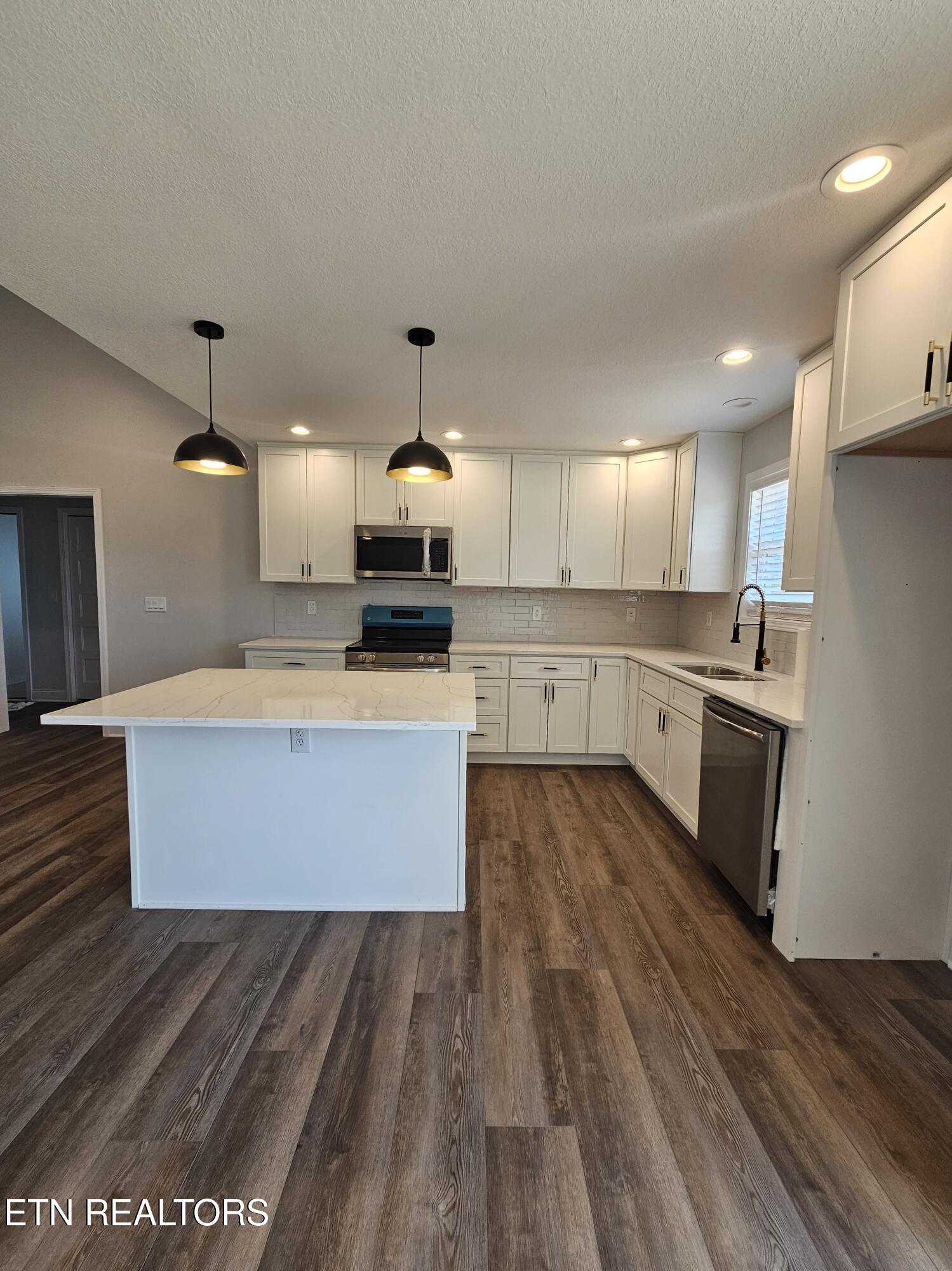 254 Thompson Road Madisonville TN 37354