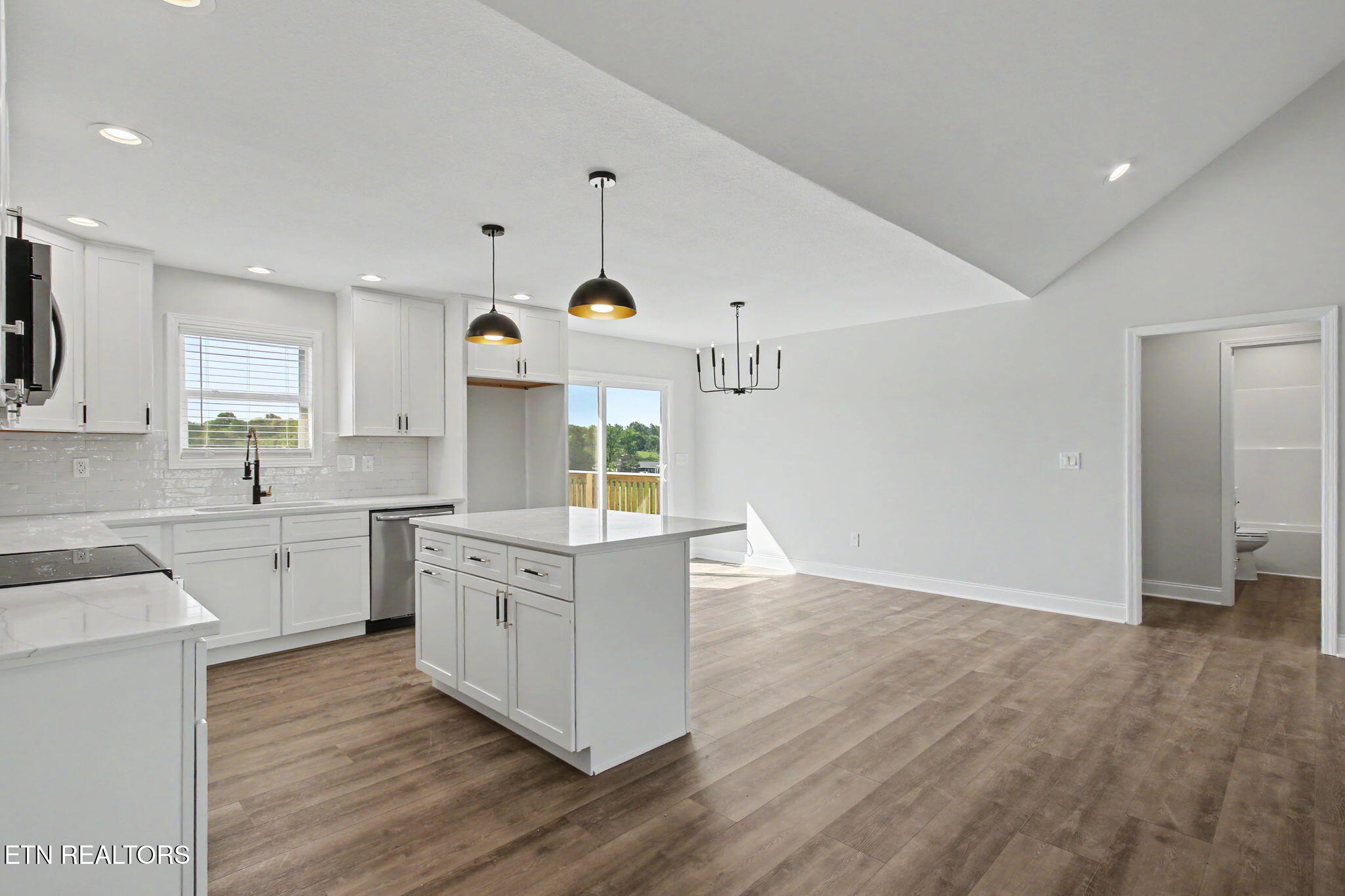 254 Thompson Road Madisonville TN 37354