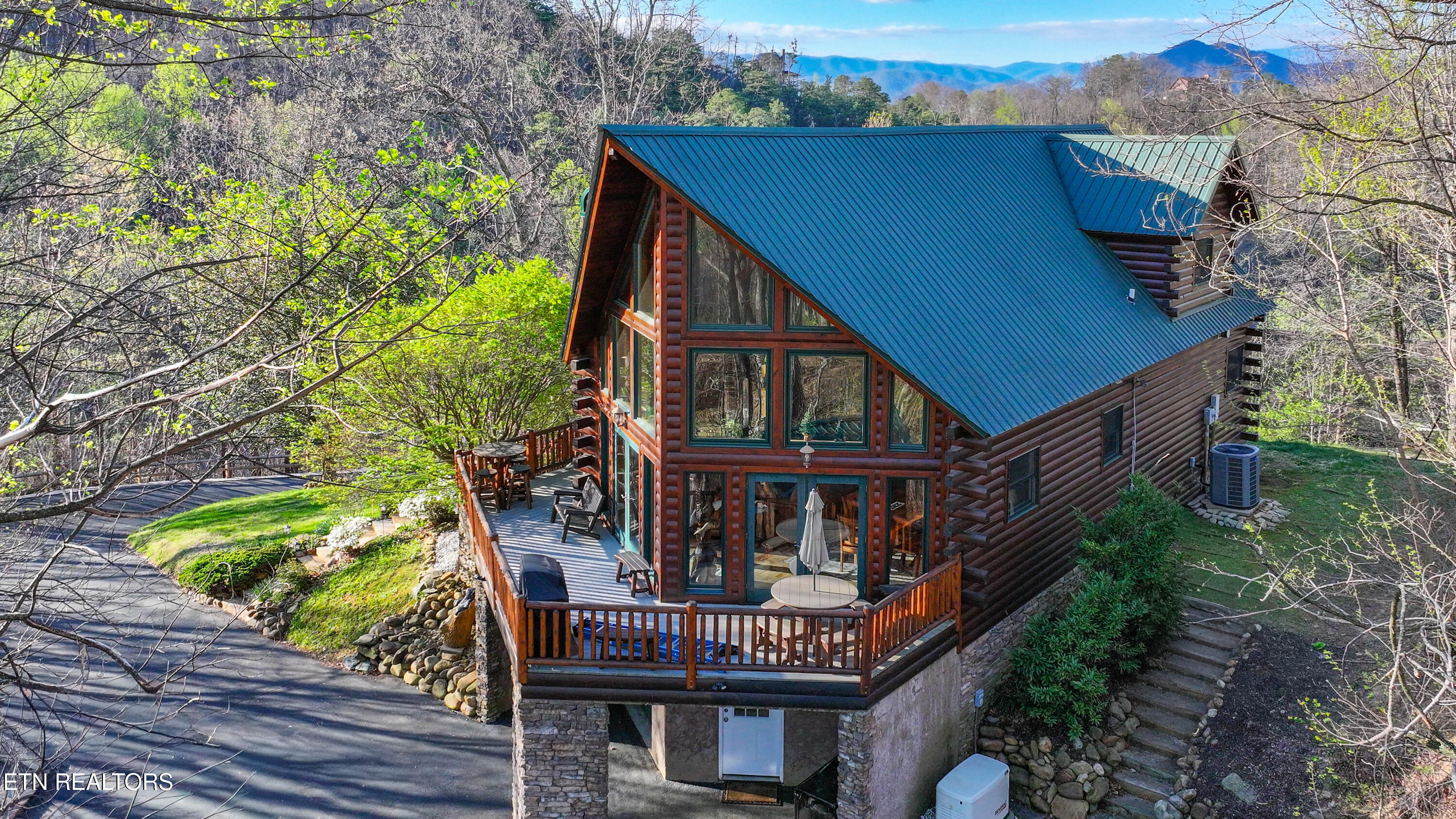3341 Sugar Maple Loop Road Sevierville TN 37862