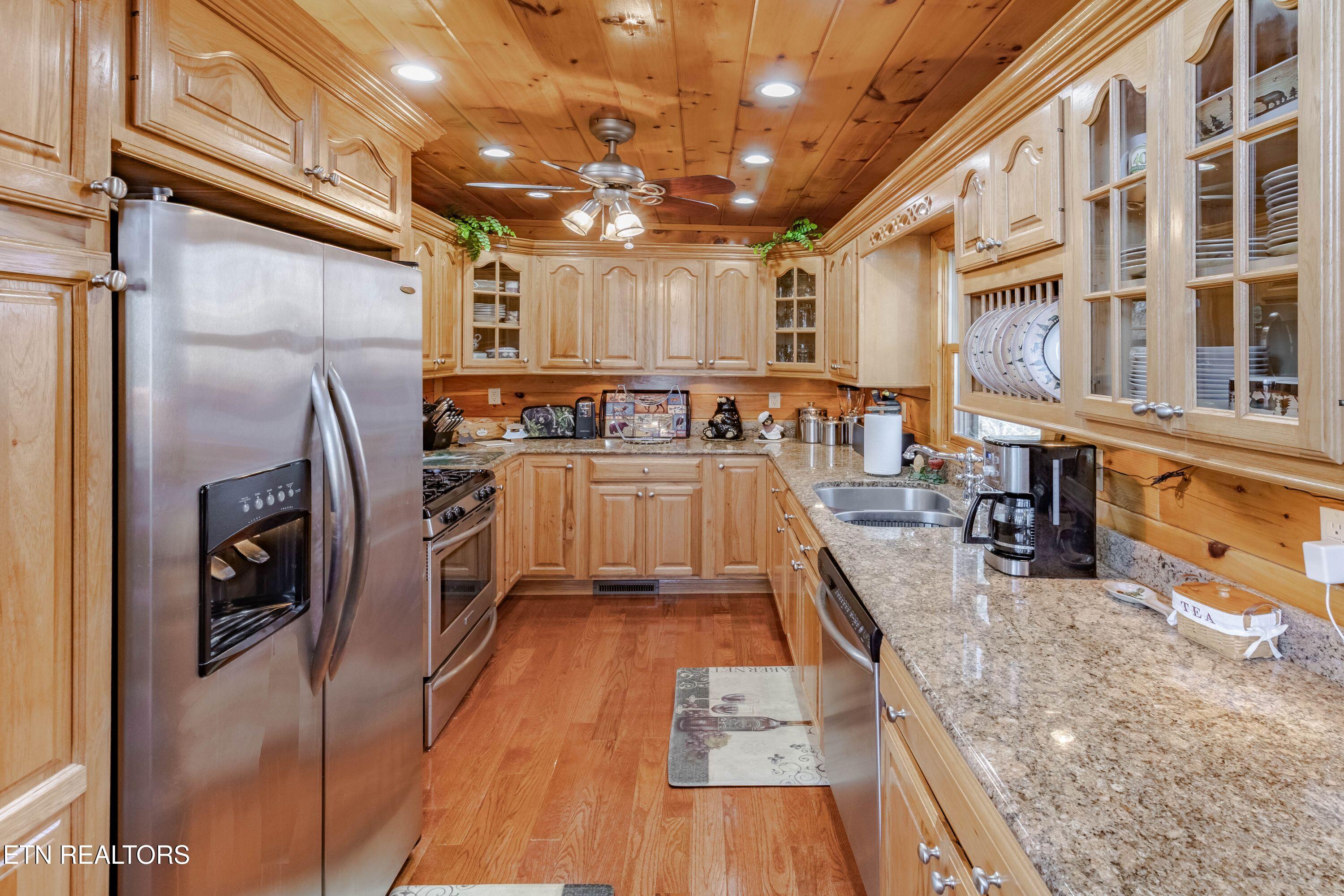 3341 Sugar Maple Loop Road Sevierville TN 37862