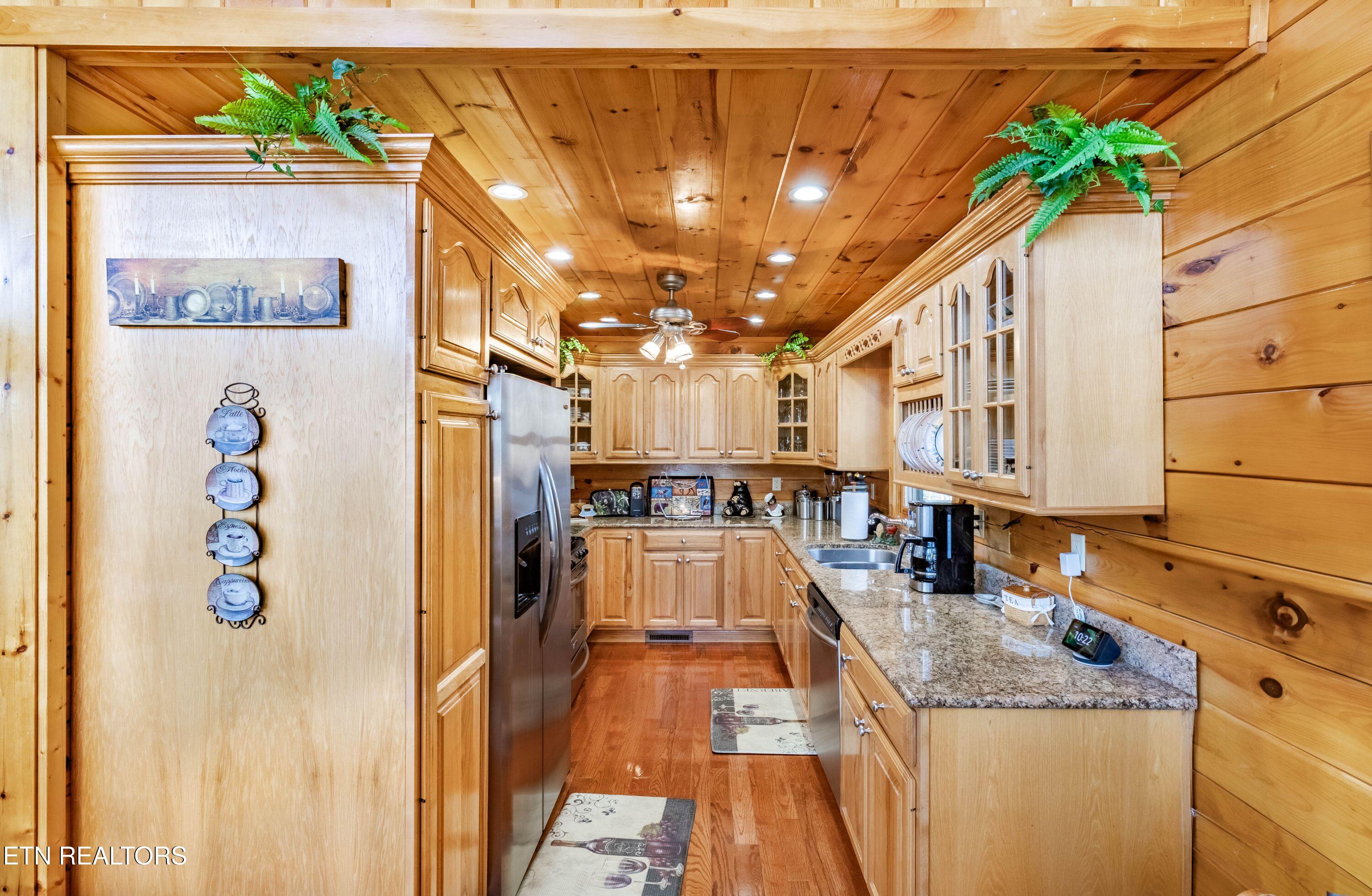 3341 Sugar Maple Loop Road Sevierville TN 37862