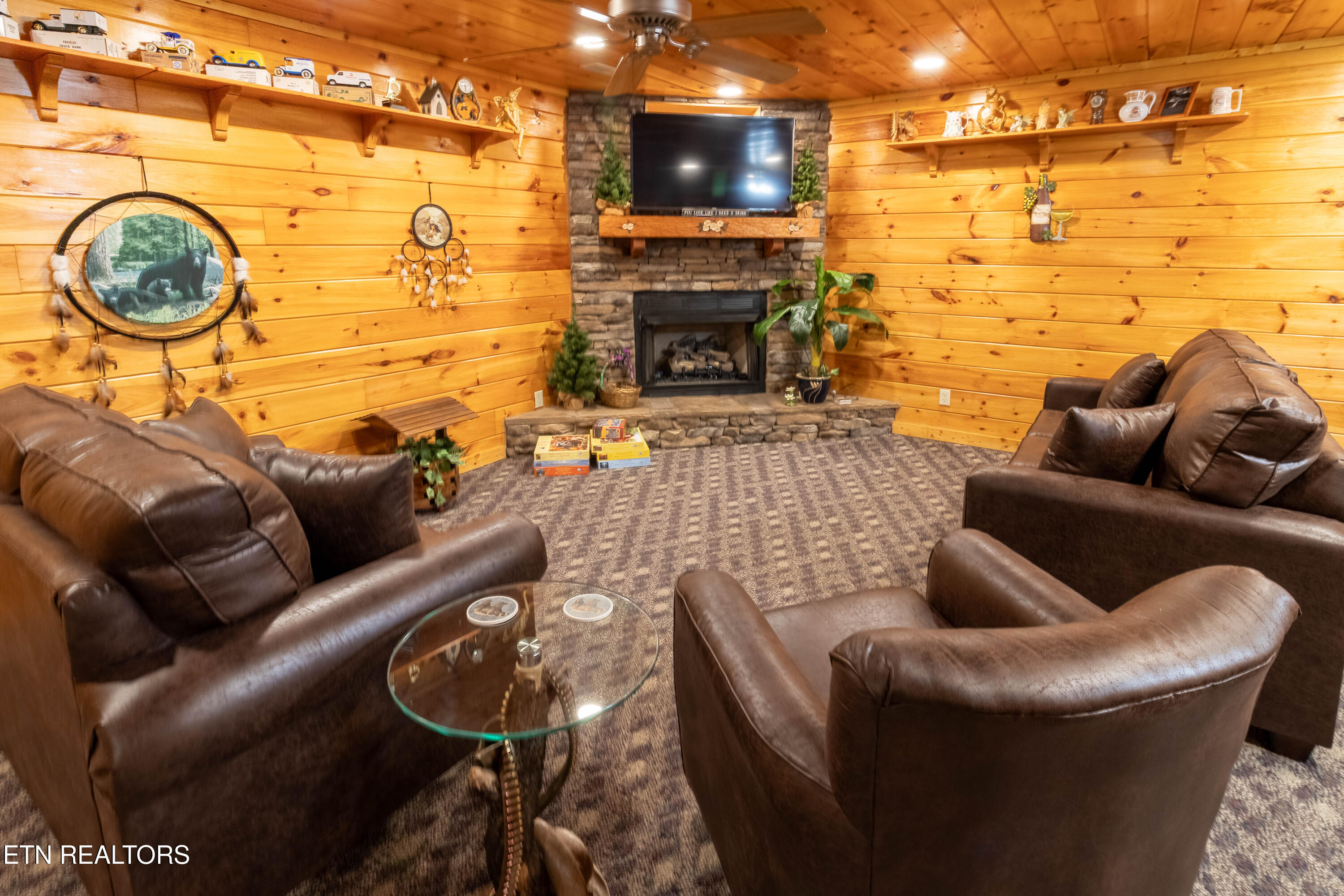 3341 Sugar Maple Loop Road Sevierville TN 37862
