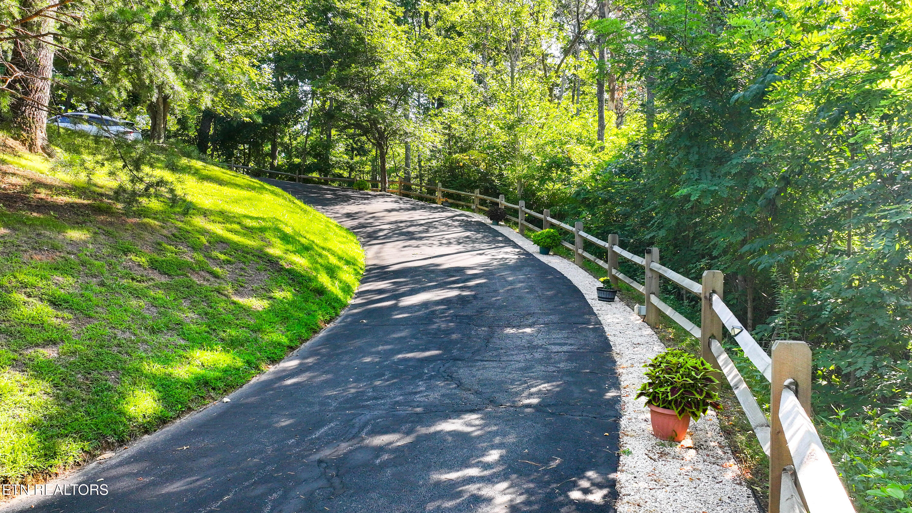 3341 Sugar Maple Loop Road Sevierville TN 37862