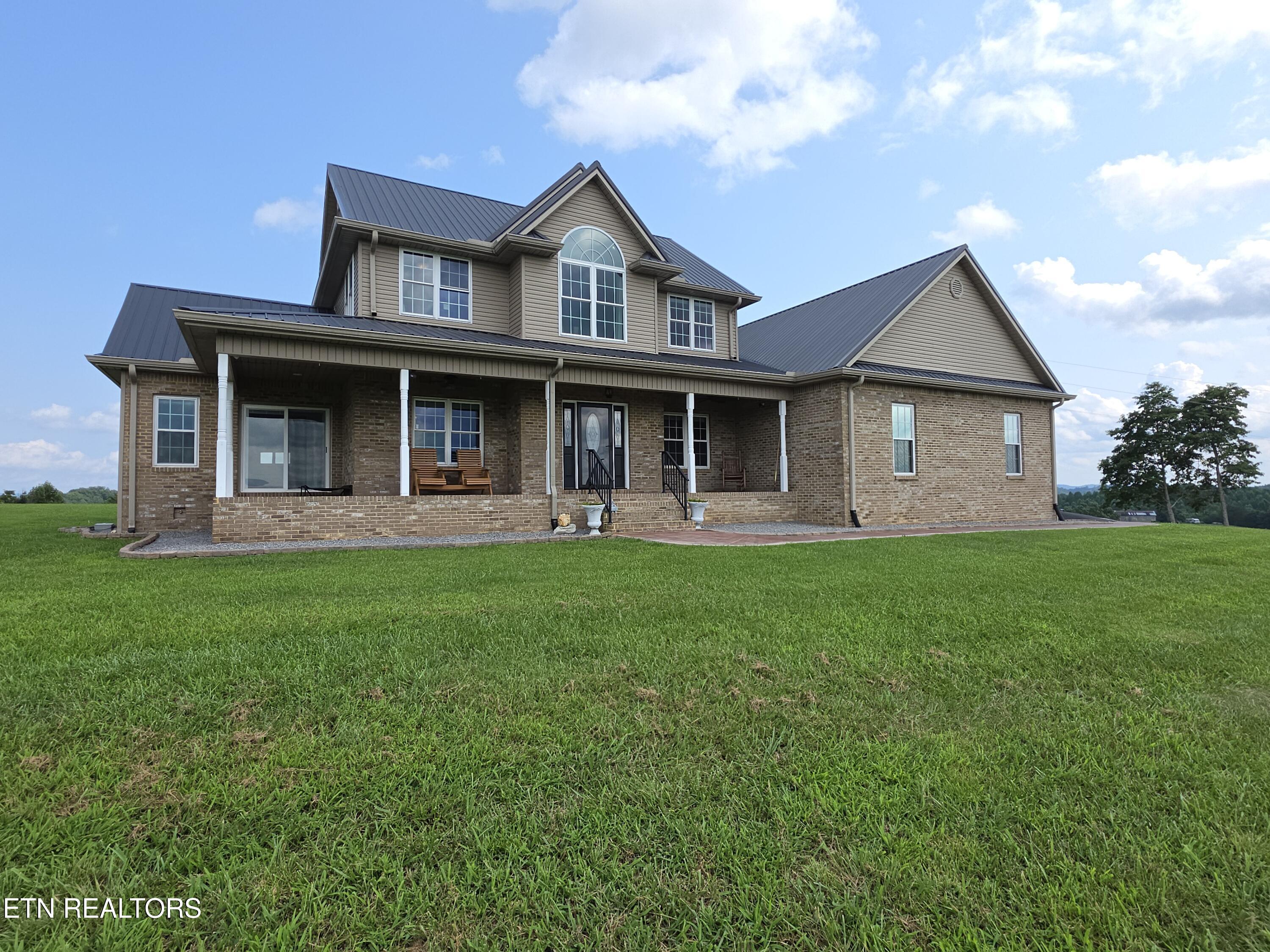 317 Oak Grove Road Harrogate TN 37752