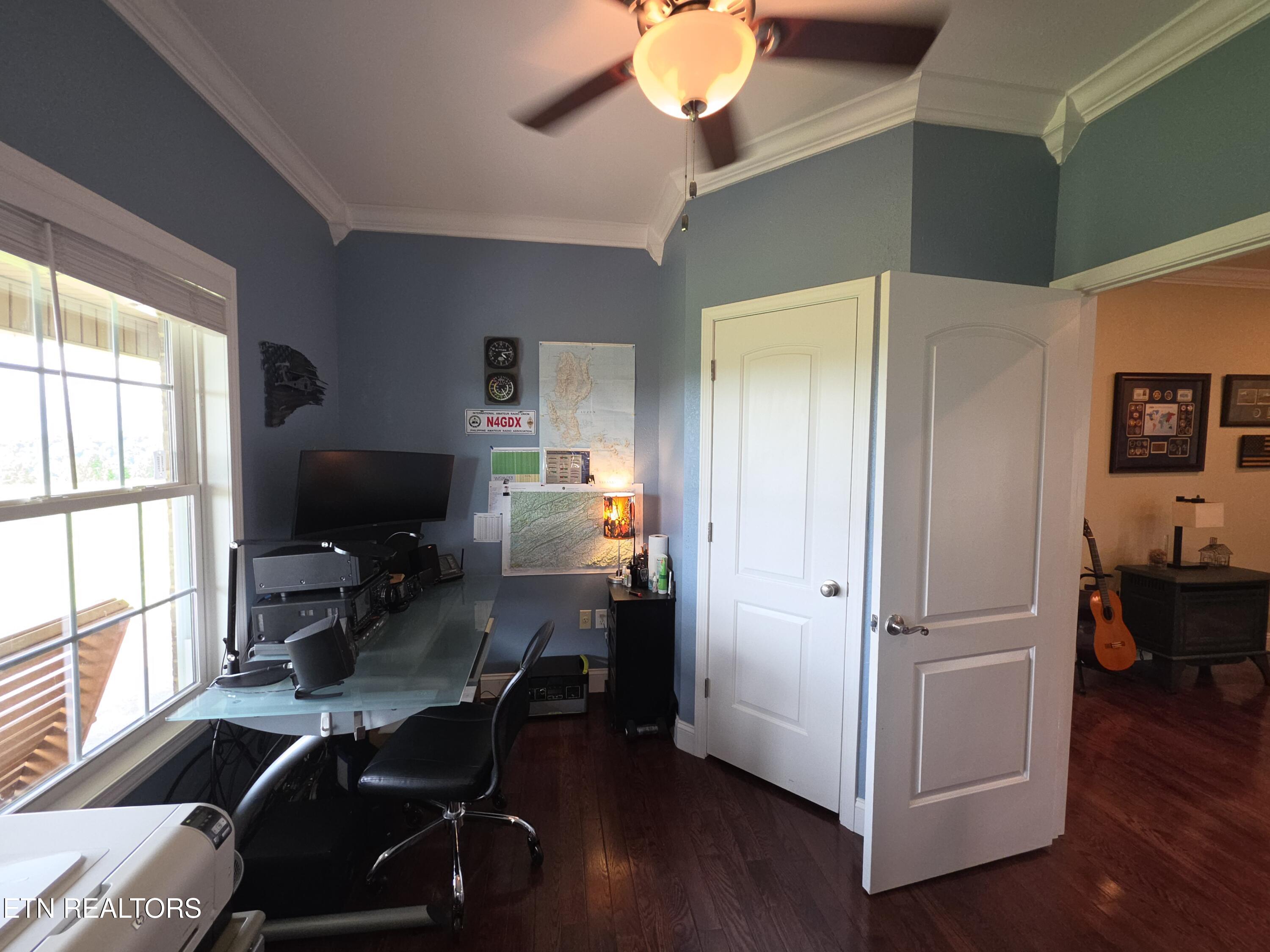 317 Oak Grove Road Harrogate TN 37752