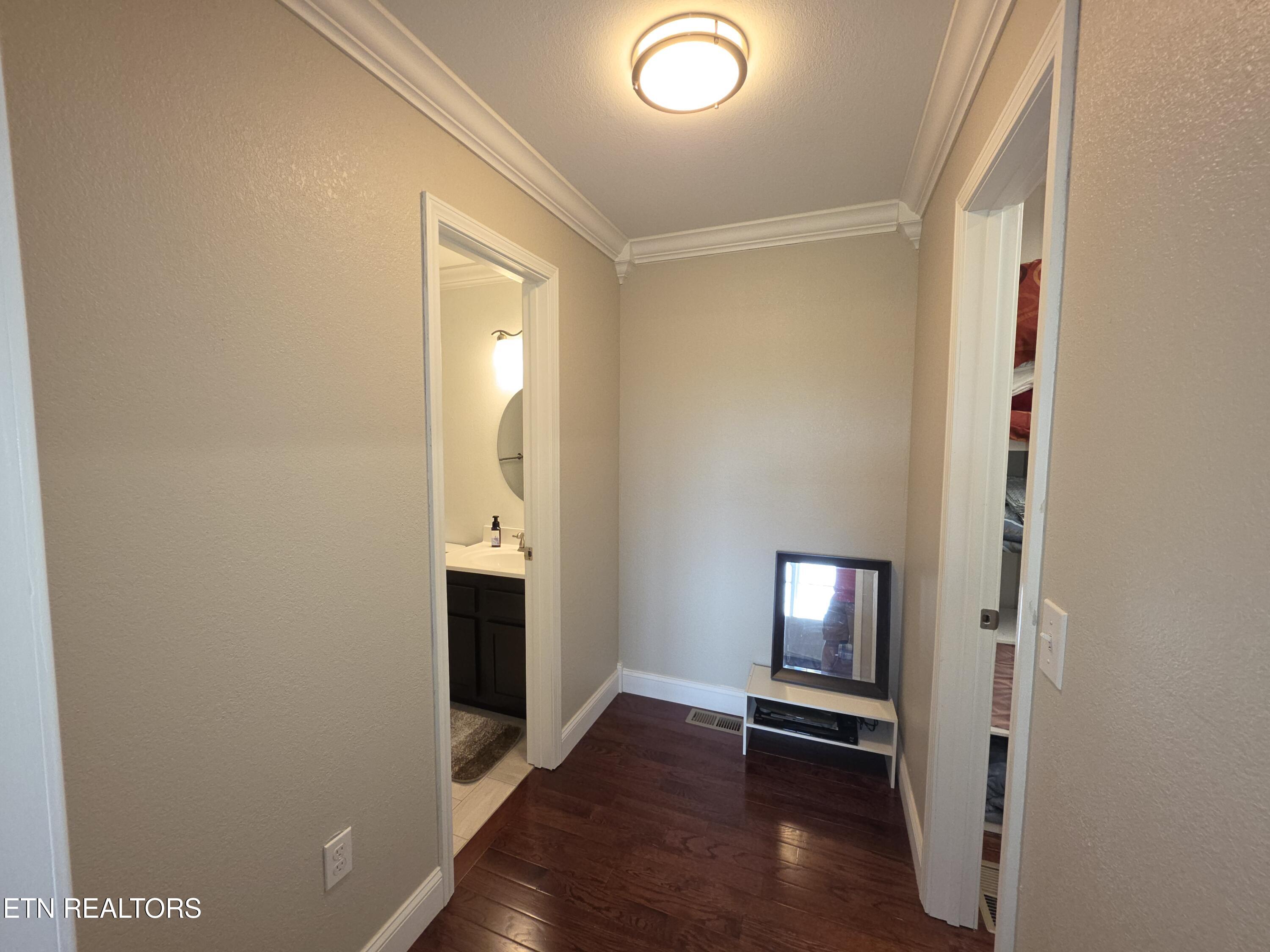 317 Oak Grove Road Harrogate TN 37752