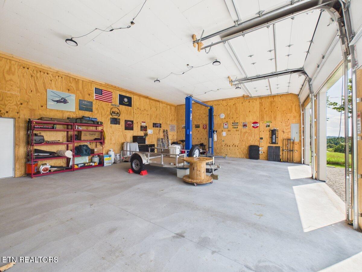 317 Oak Grove Road Harrogate TN 37752
