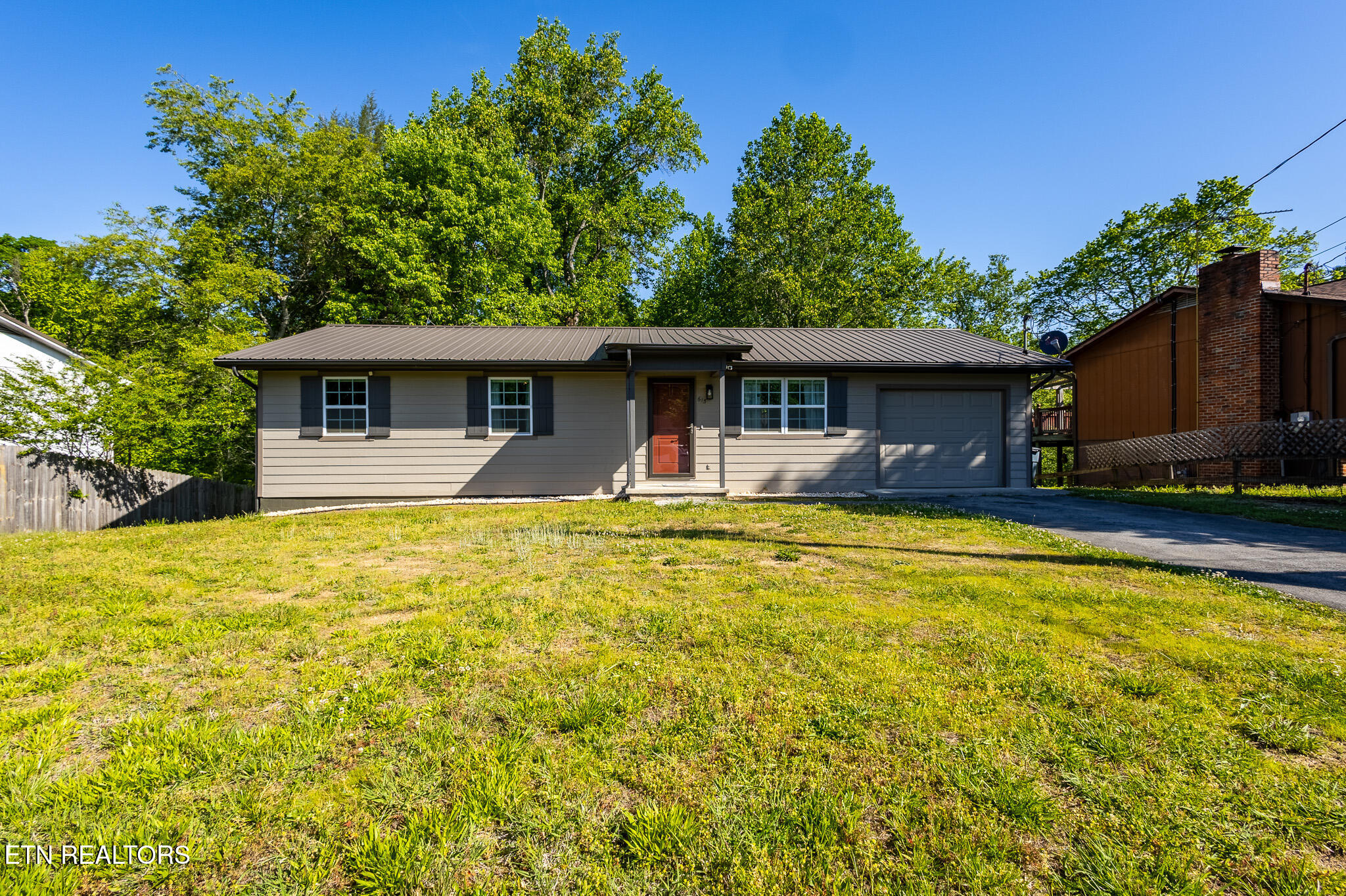 613 Red Bud Lane Oliver Springs TN 37840