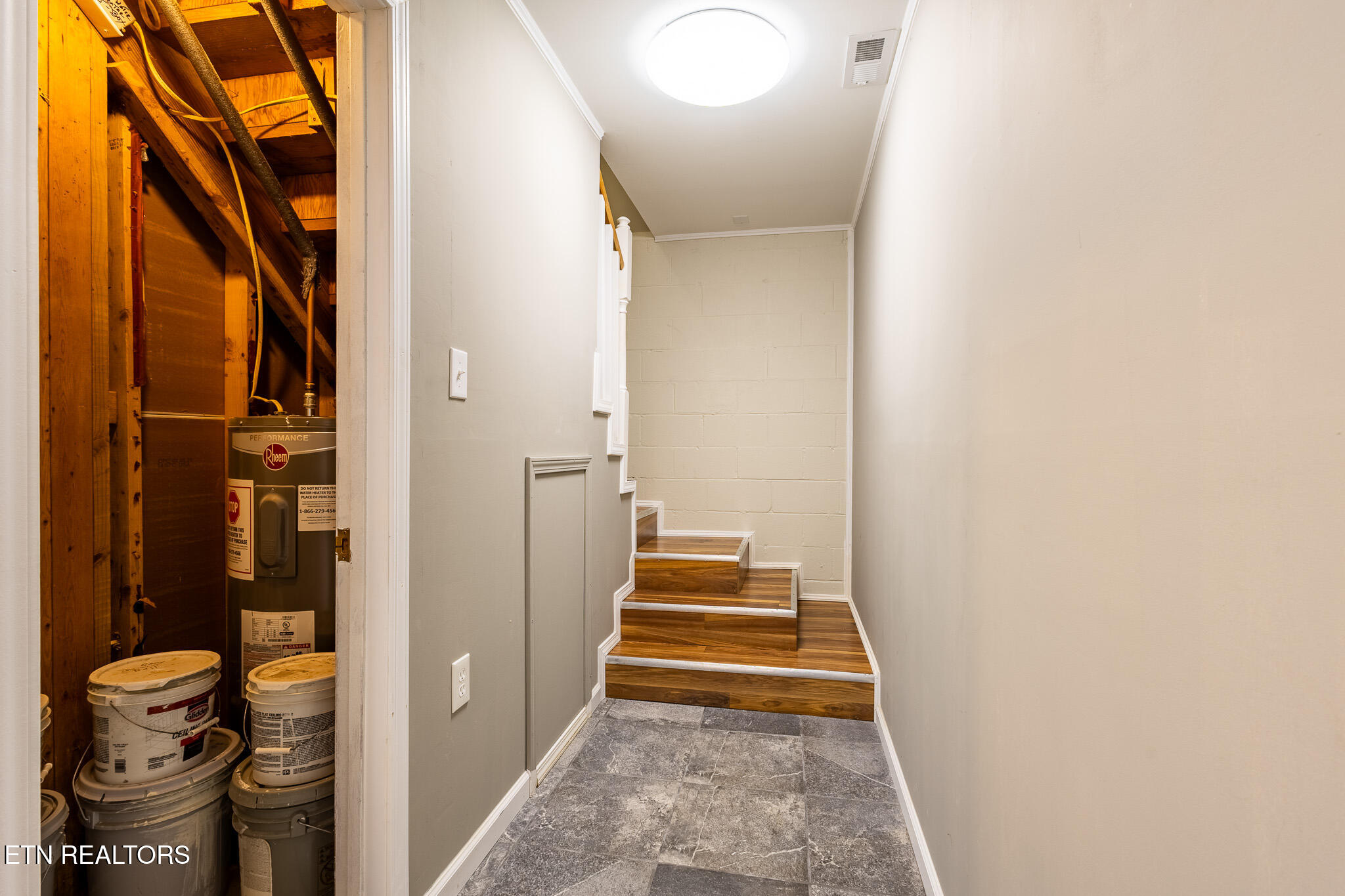 613 Red Bud Lane Oliver Springs TN 37840
