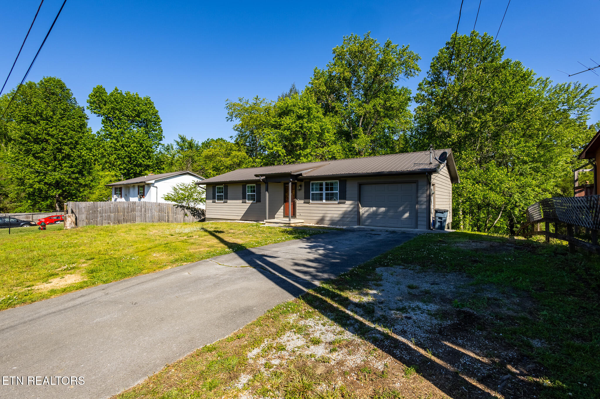 613 Red Bud Lane Oliver Springs TN 37840