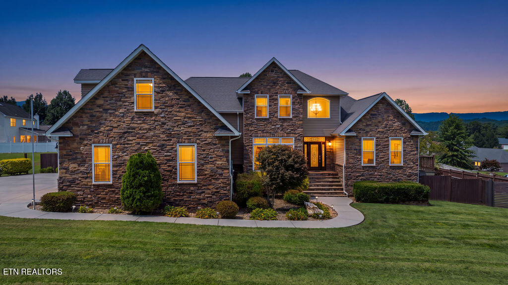 409 Bluff Trace Jacksboro TN 37757