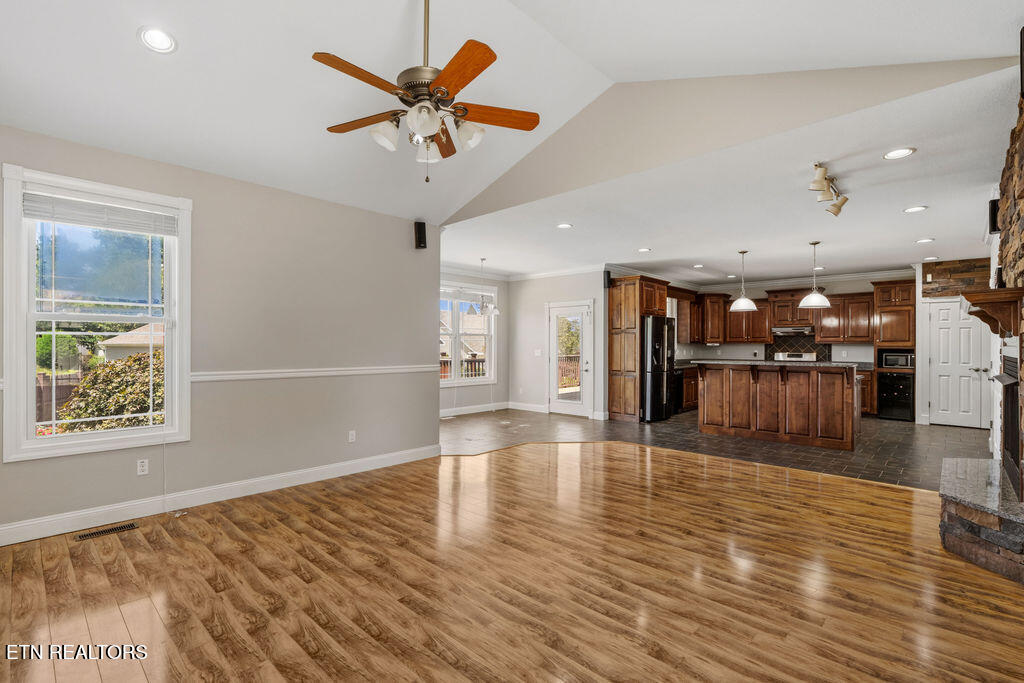 409 Bluff Trace Jacksboro TN 37757