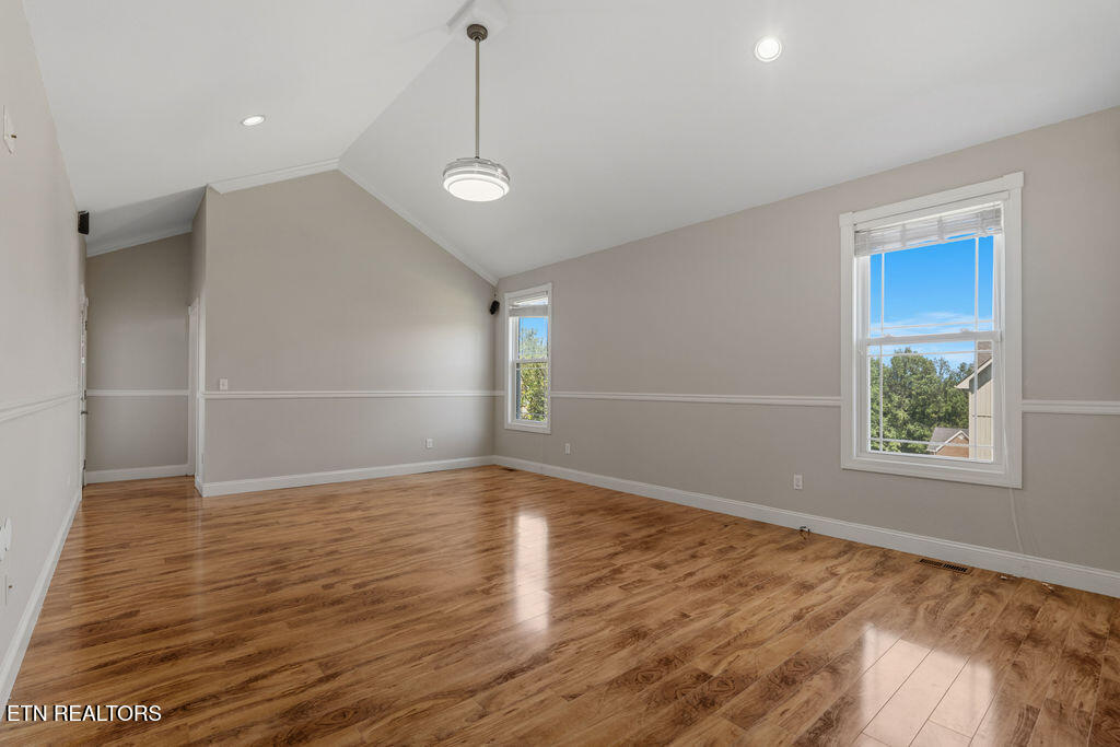 409 Bluff Trace Jacksboro TN 37757