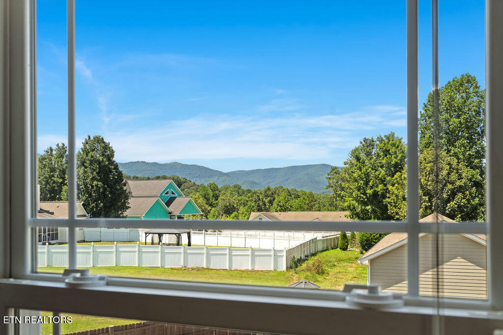 409 Bluff Trace Jacksboro TN 37757