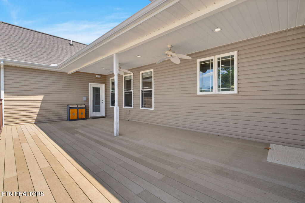 409 Bluff Trace Jacksboro TN 37757
