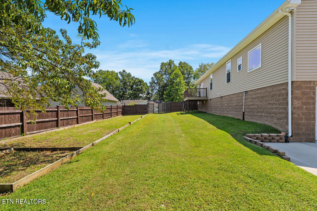 409 Bluff Trace Jacksboro TN 37757