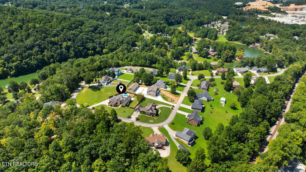 409 Bluff Trace Jacksboro TN 37757
