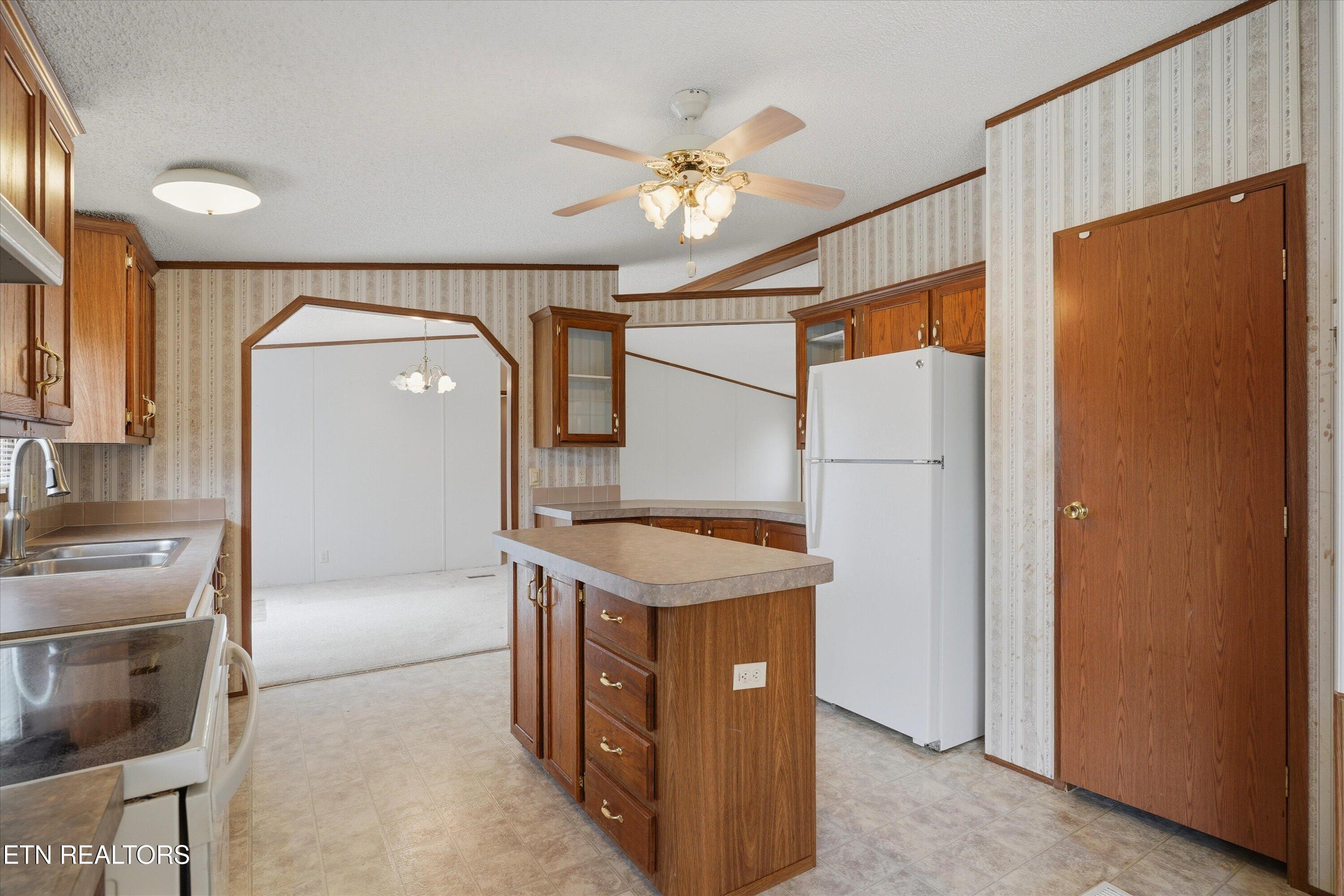 131 Gilead Lane Wartburg TN 37887