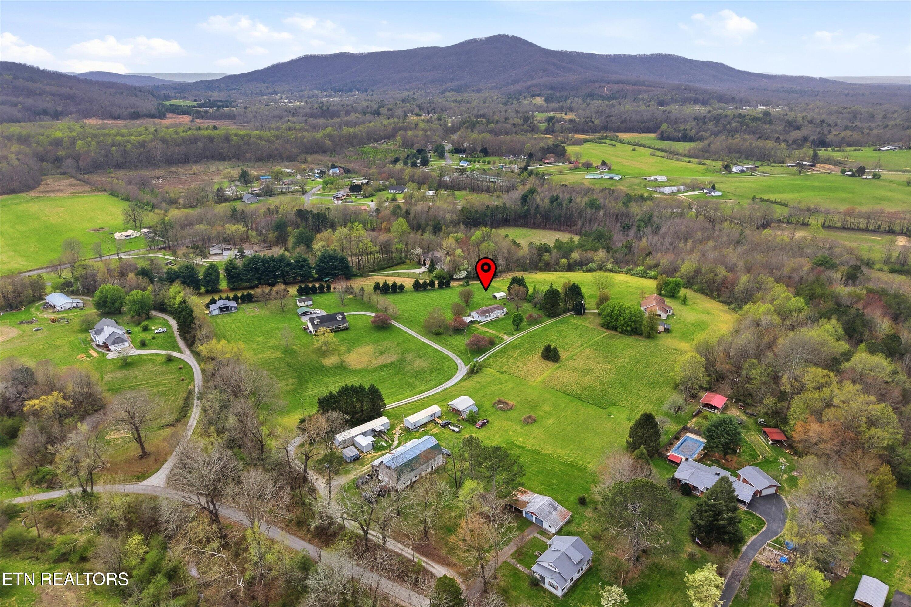 131 Gilead Lane Wartburg TN 37887