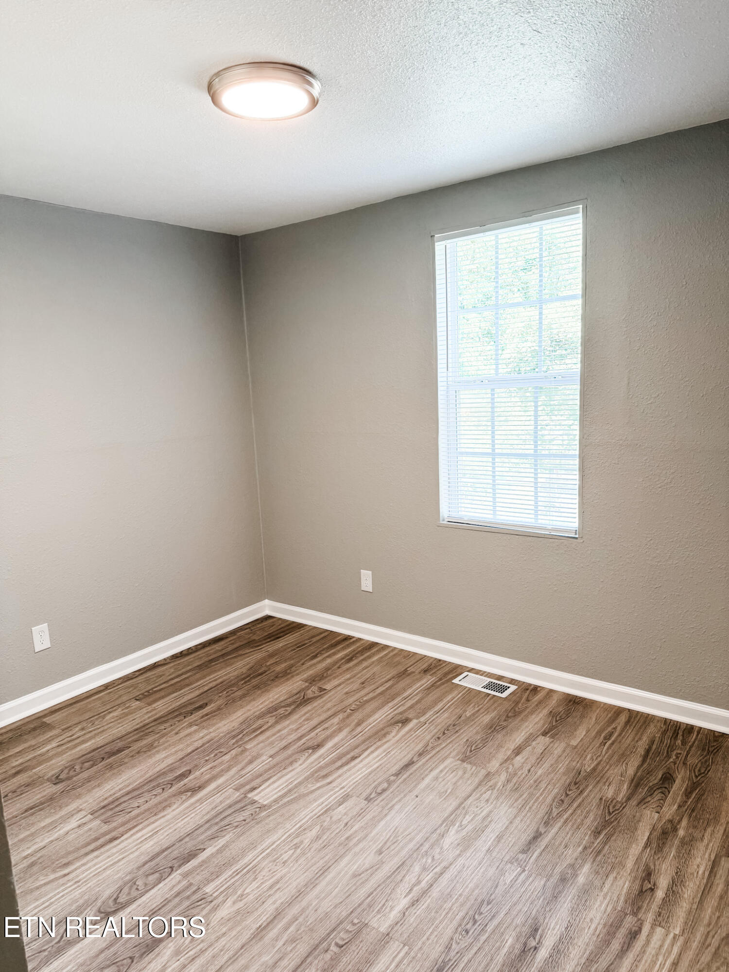 4033 Ivy Avenue Knoxville TN 37914