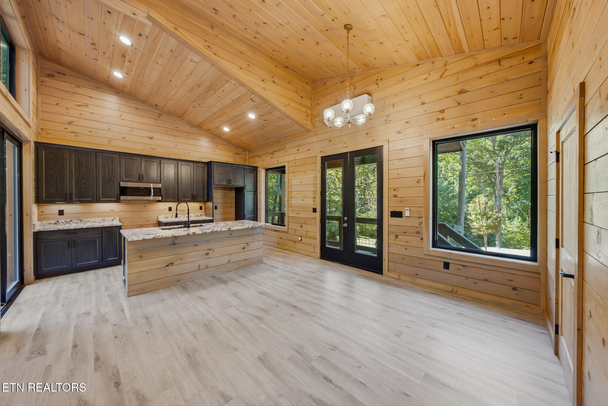 2807 Teaberry Hill Way Sevierville TN 37862