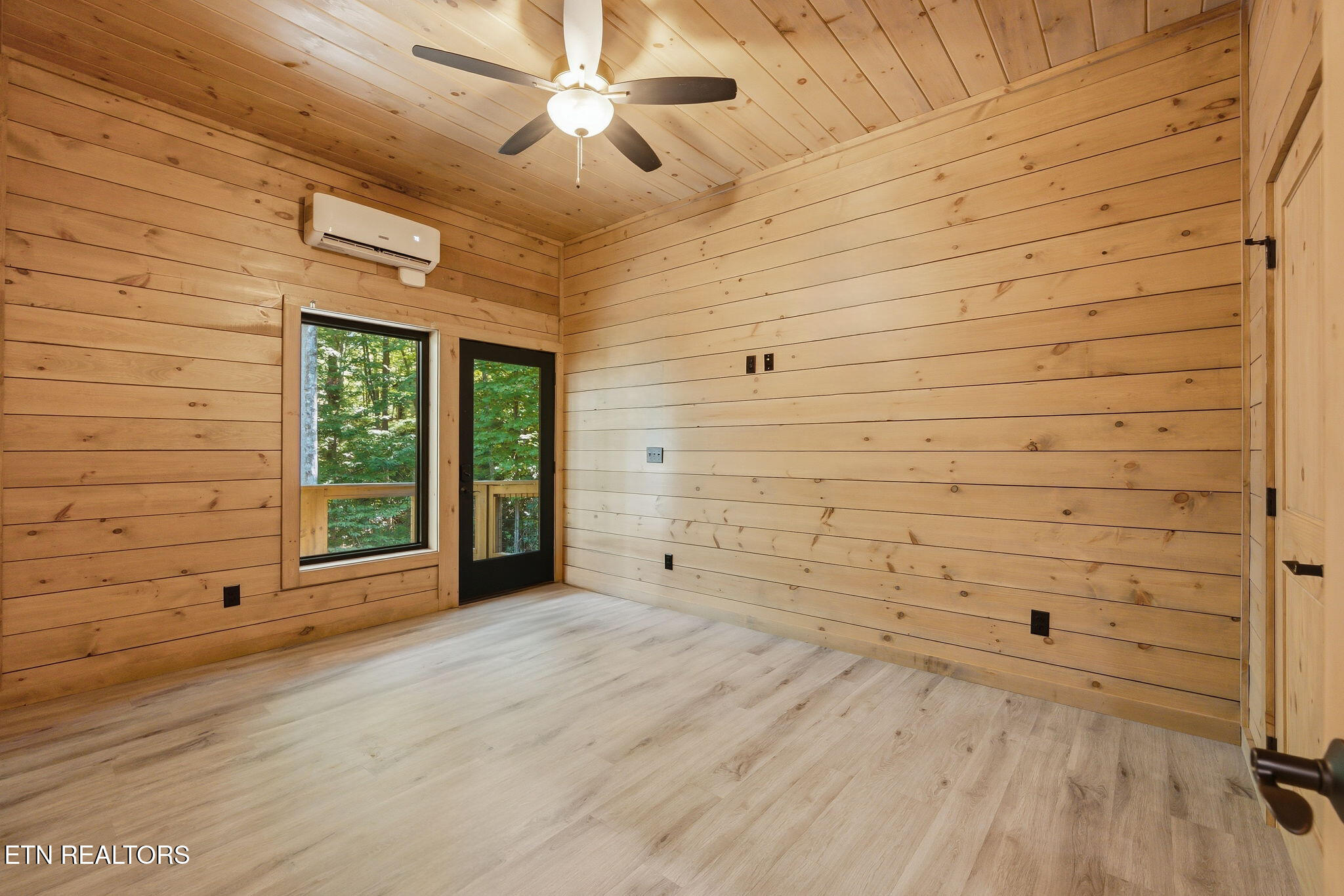 2807 Teaberry Hill Way Sevierville TN 37862