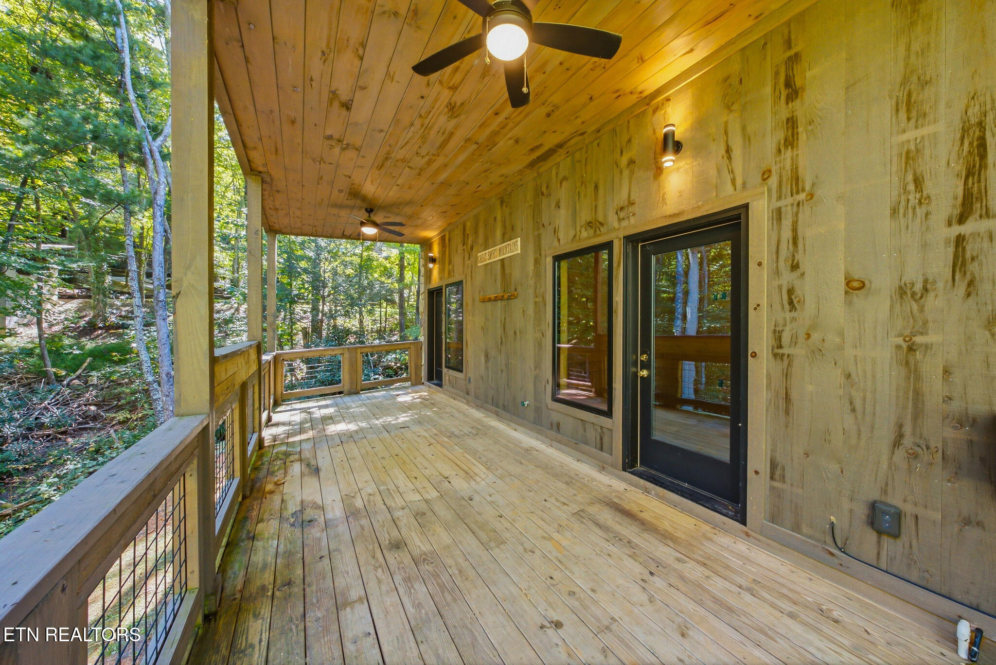 2807 Teaberry Hill Way Sevierville TN 37862