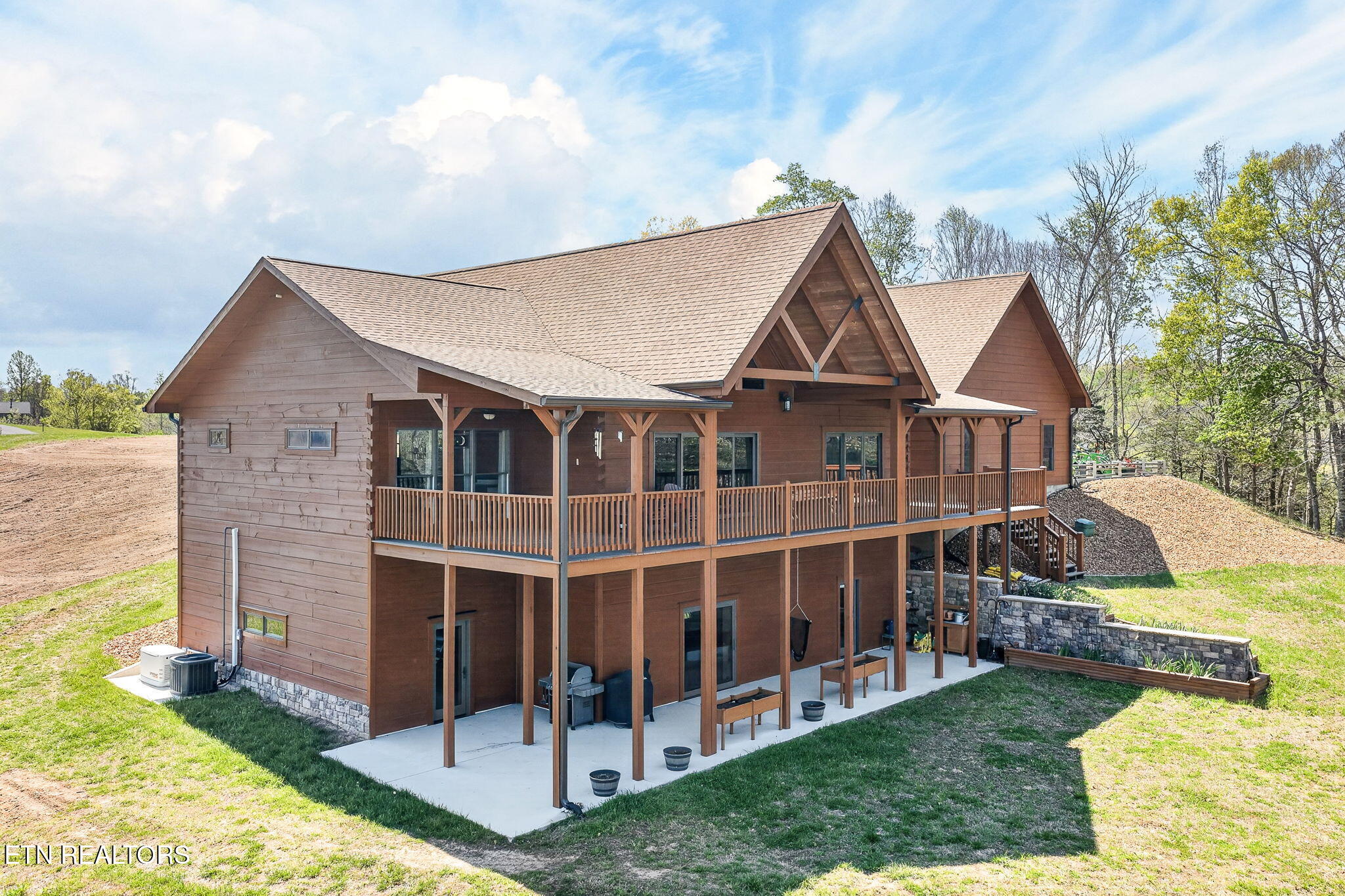 800 Quail Byrdstown TN 38549