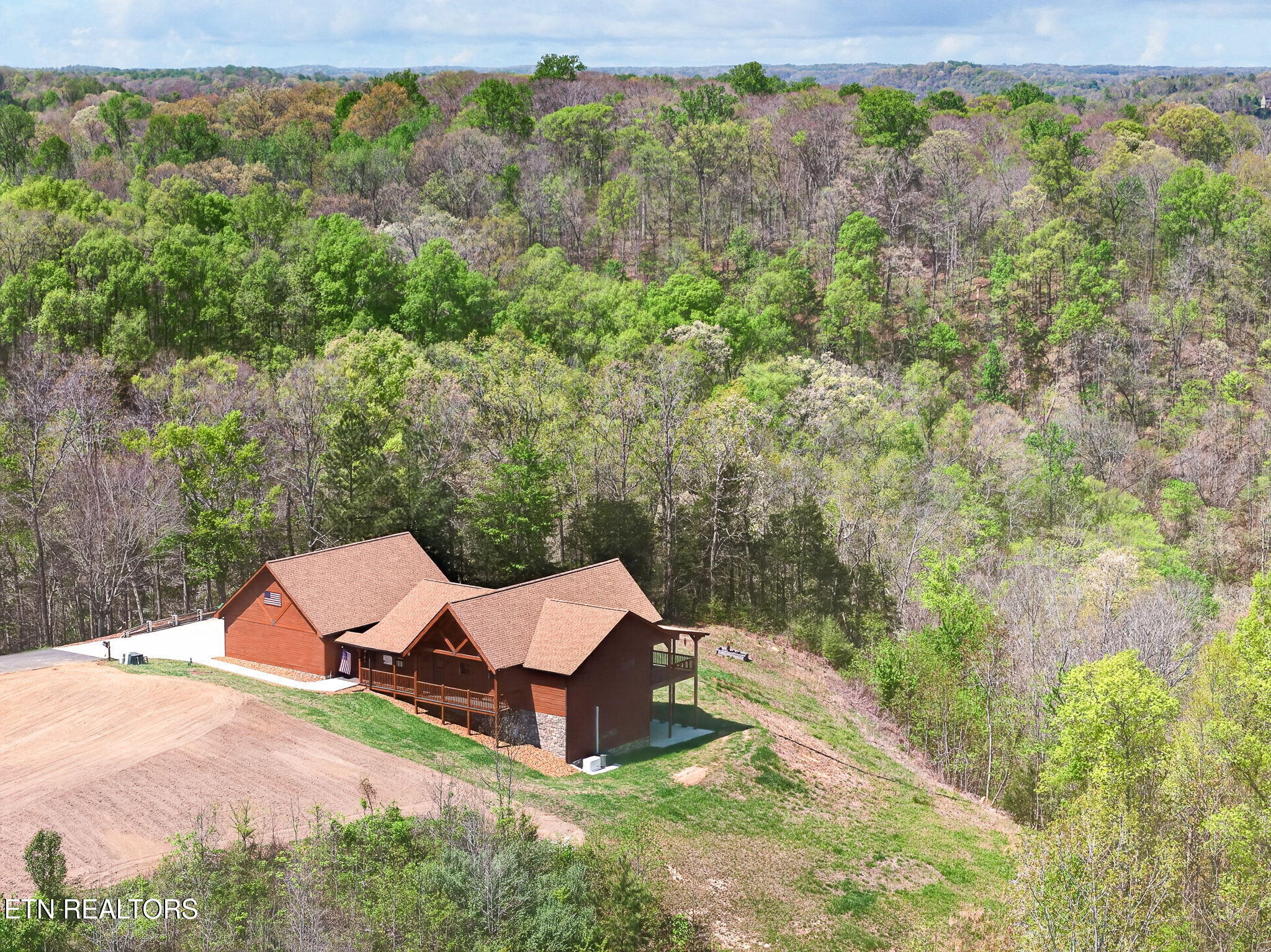 800 Quail Byrdstown TN 38549